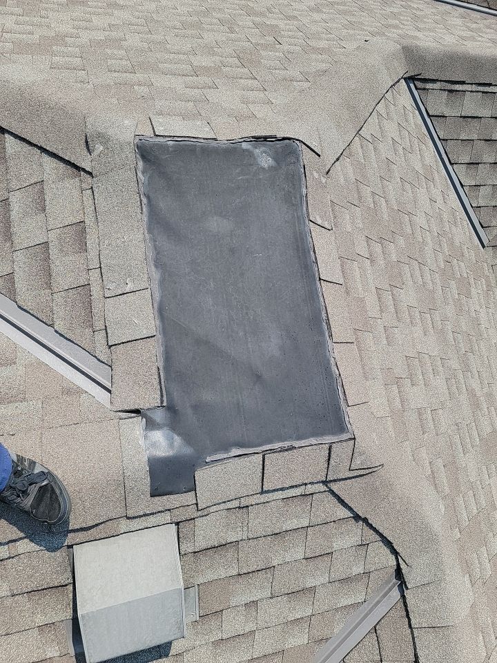 Residential Roofing Installation using Certainteed Landmark Moire Black by MODERN EXTERIOR SYSTEMS