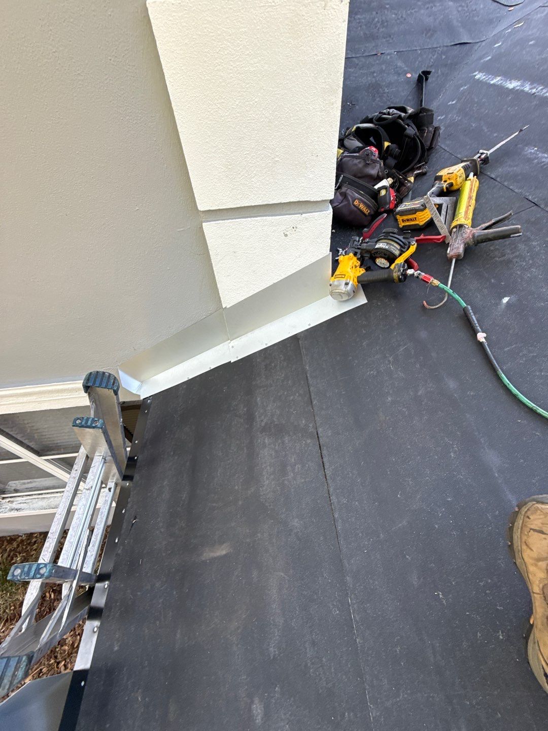 Project in St. Petersburg 33702 by Mitchell Roofing Company LLC 