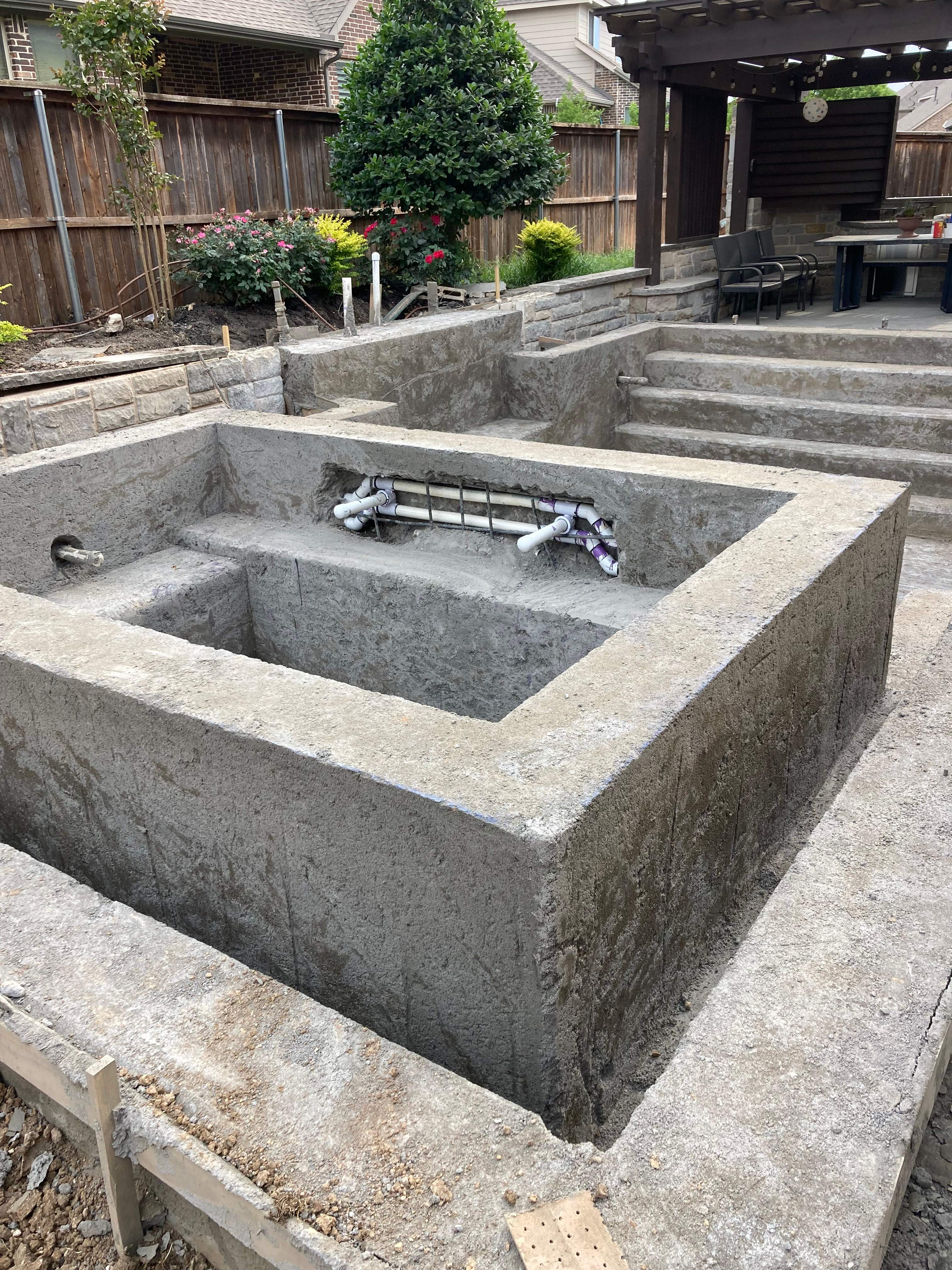 Geometric Pool with Tanning Ledge by Pinnacle Pools and Spas - DFW
