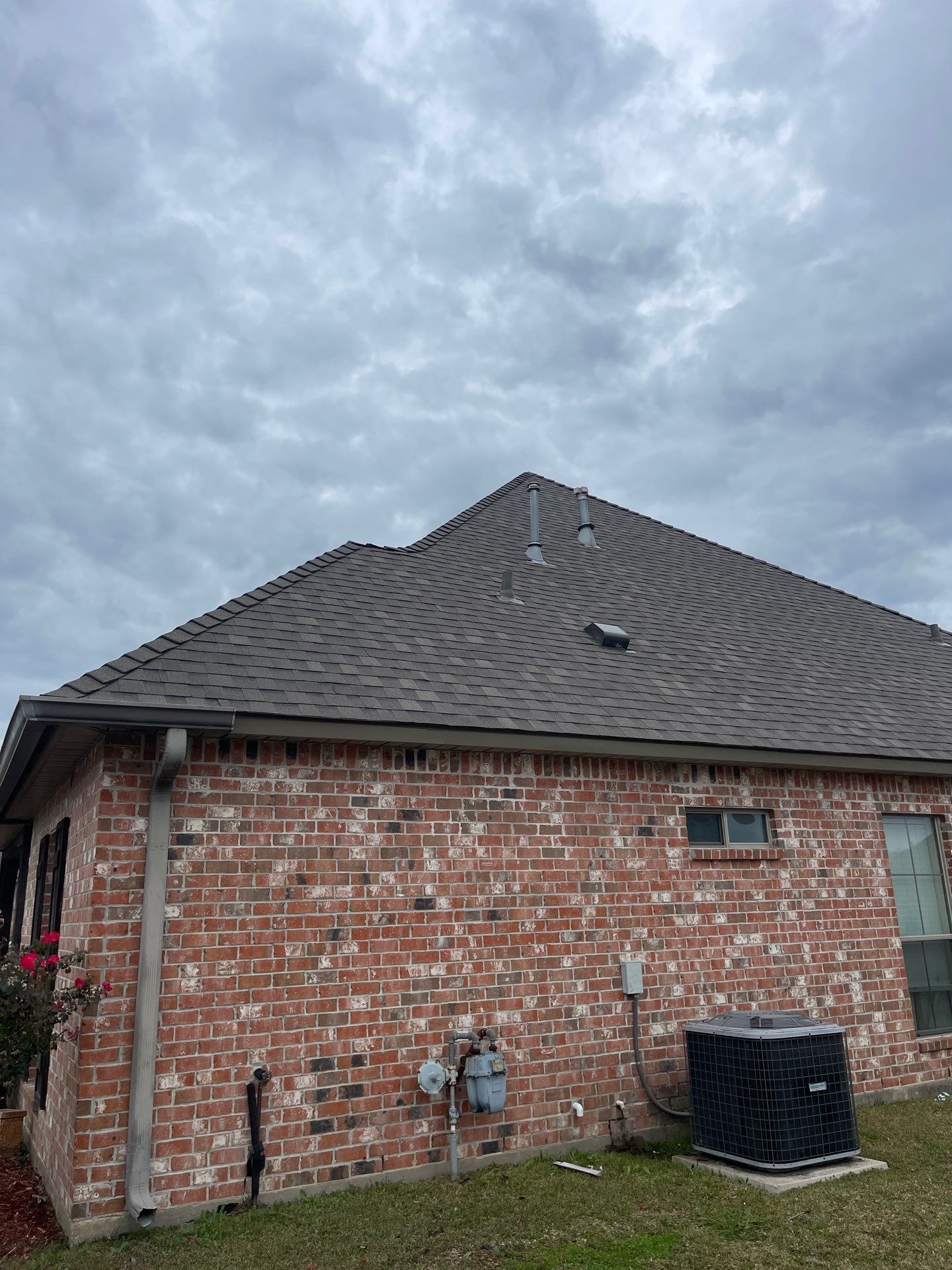 Weathered Wood Impact - Atlas by Top Team Roofing & Construction