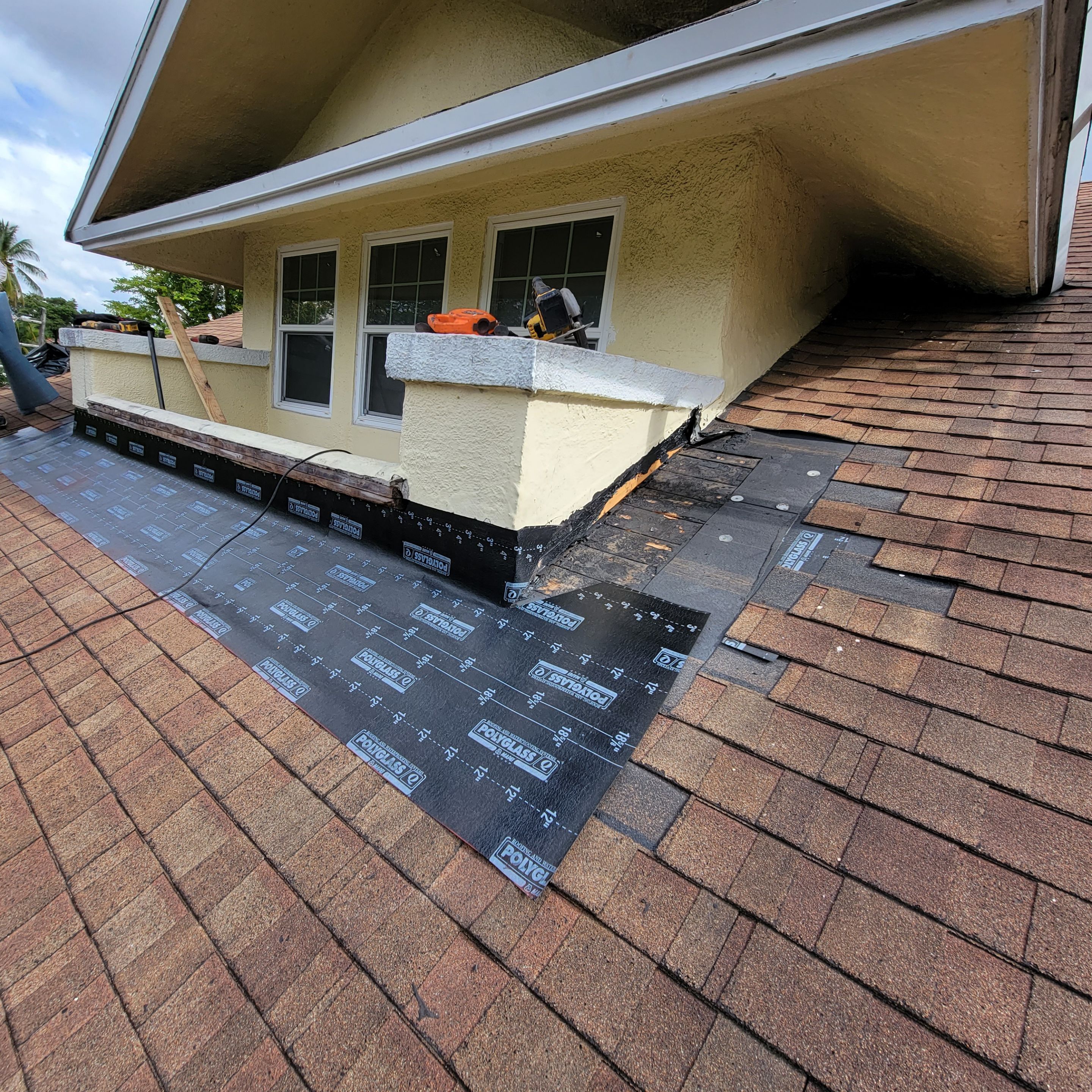 NE 5th Ave, Pompano Beach, FL by G&J Roofing 