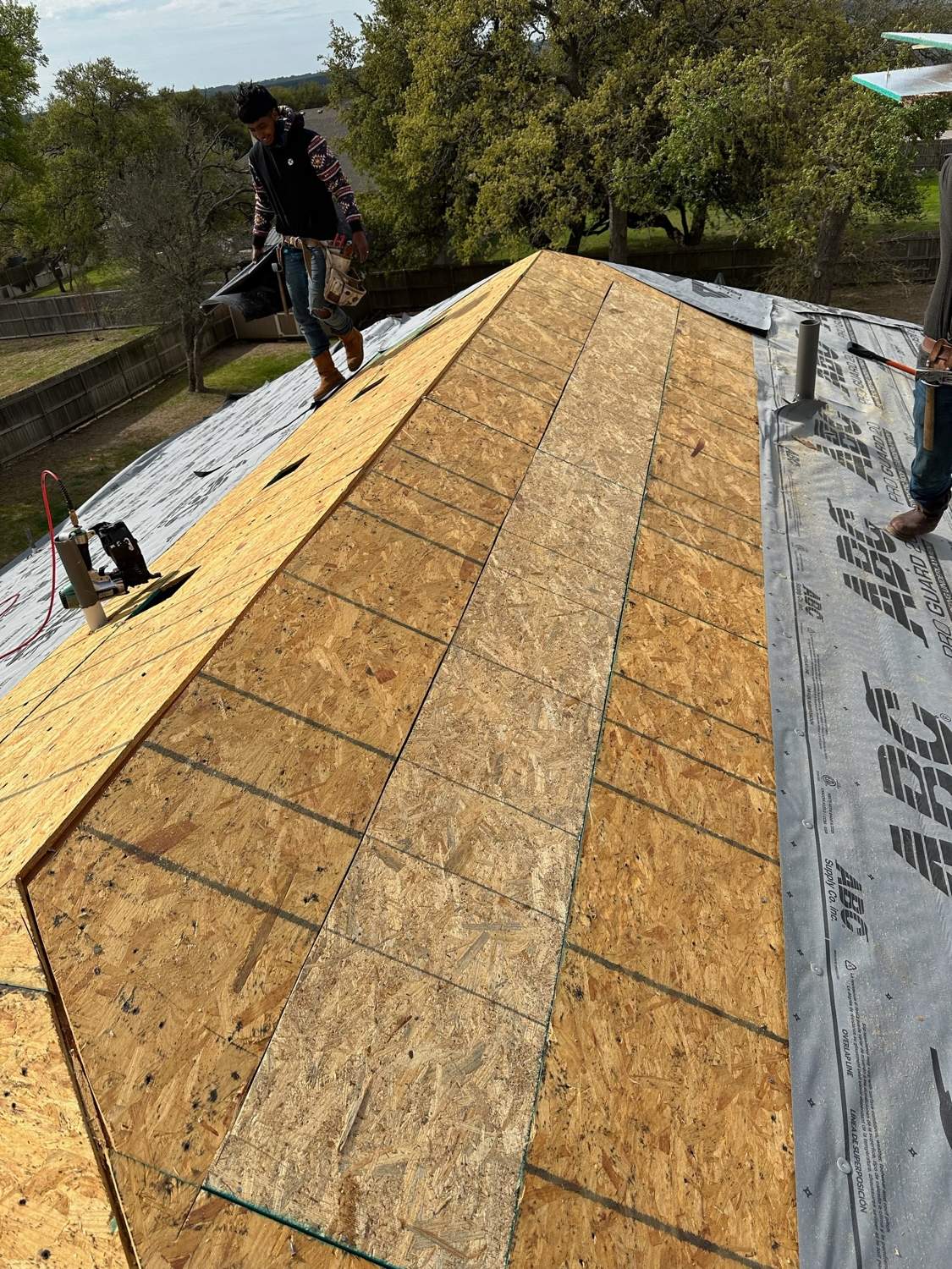 GAF HDZ - Charcoal by Elite Roofing LLC