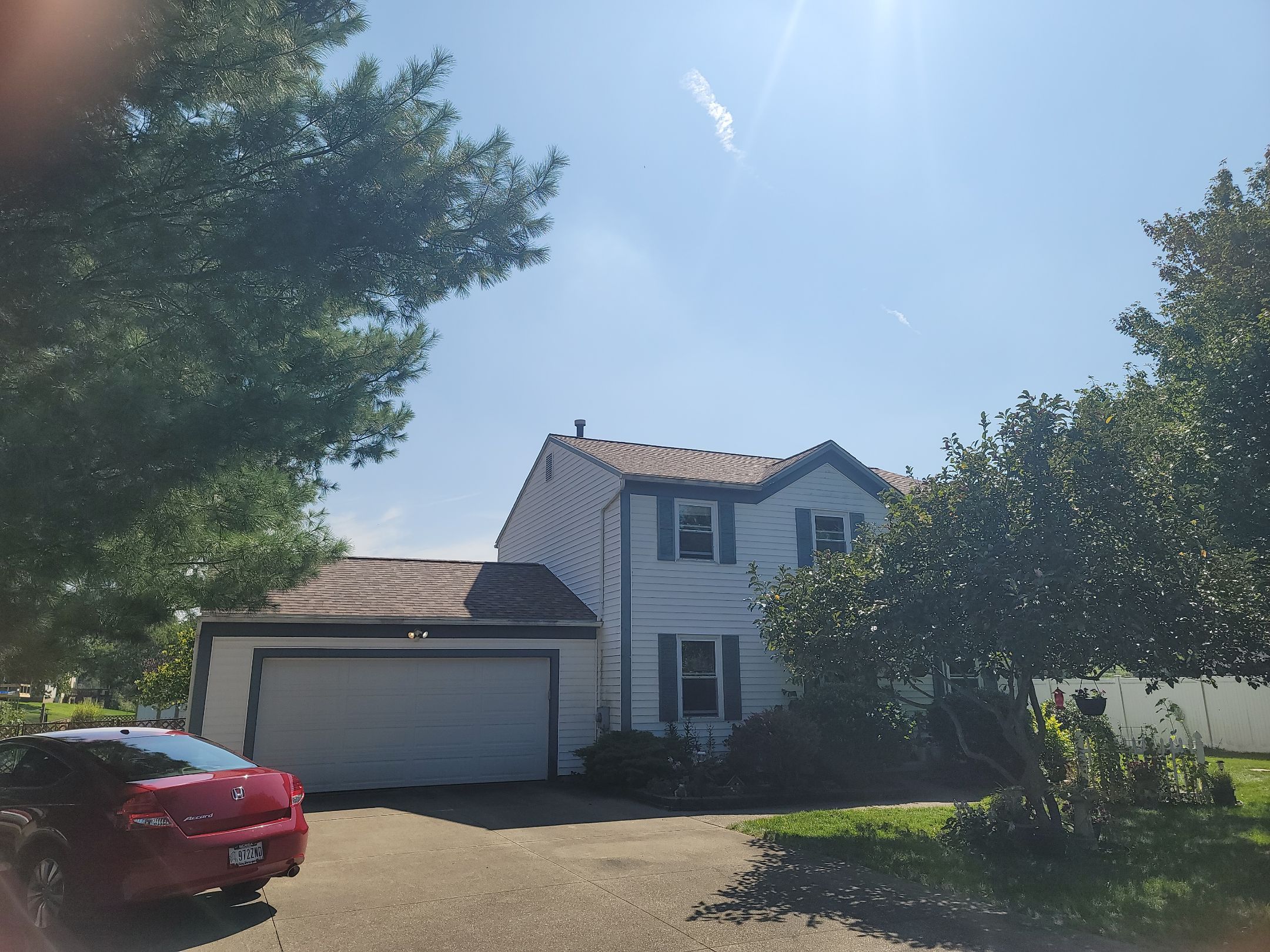 Atlas Pinnacle, Color: Weathered Wood, Drip Edge, Color: Royal Brown by Eagle Eye Roofing
