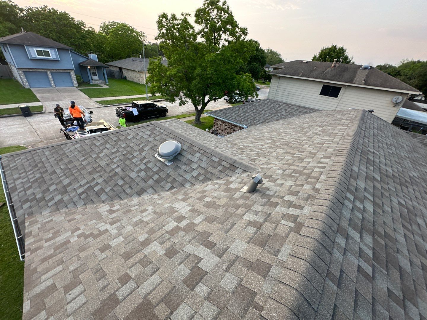 Residential Roofing Installation using Owen's Corning Duration (Lifetime) Shingles by Roof Repair Company