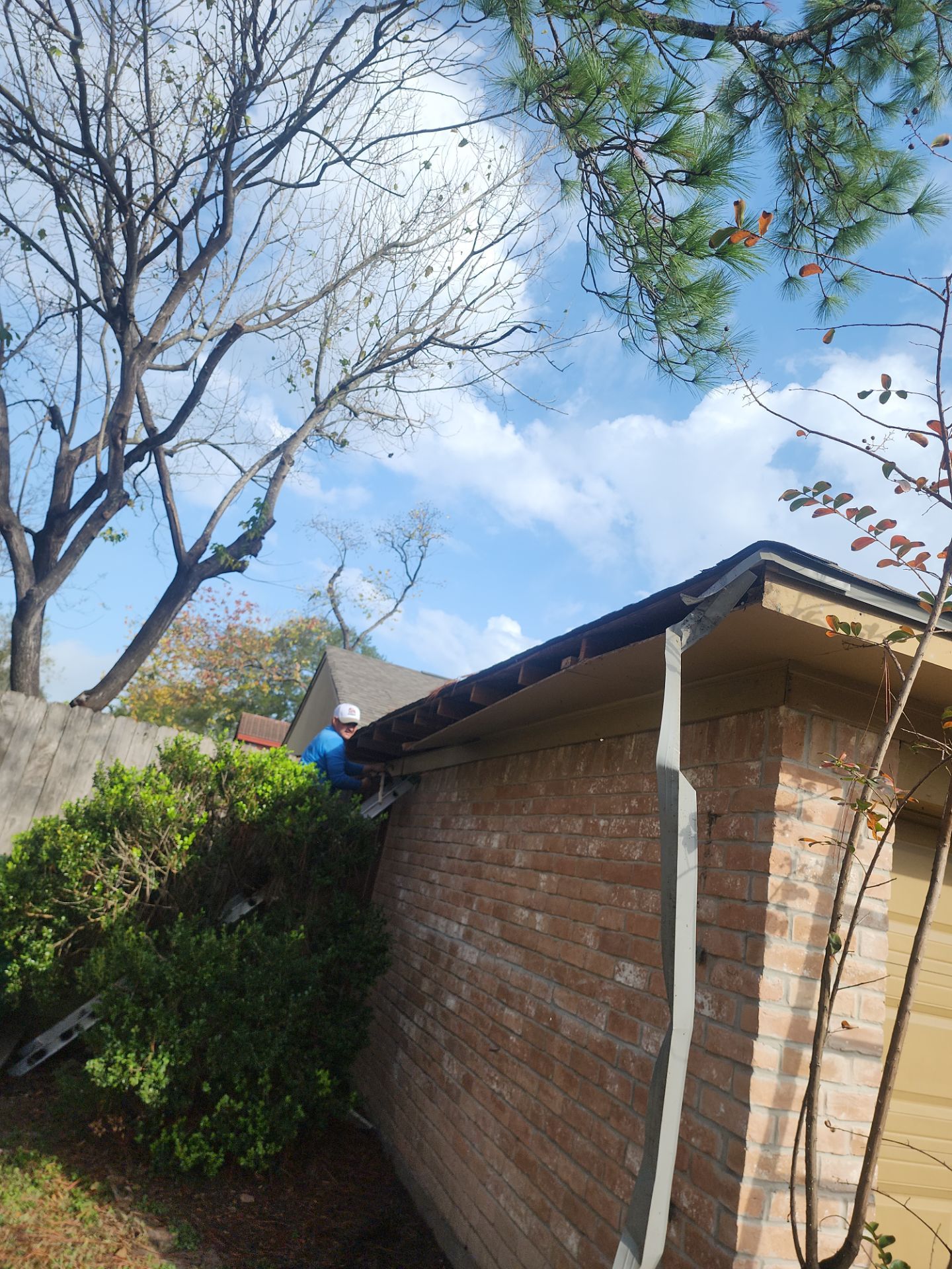 Roof Replacement Houston by Roof Repair Company