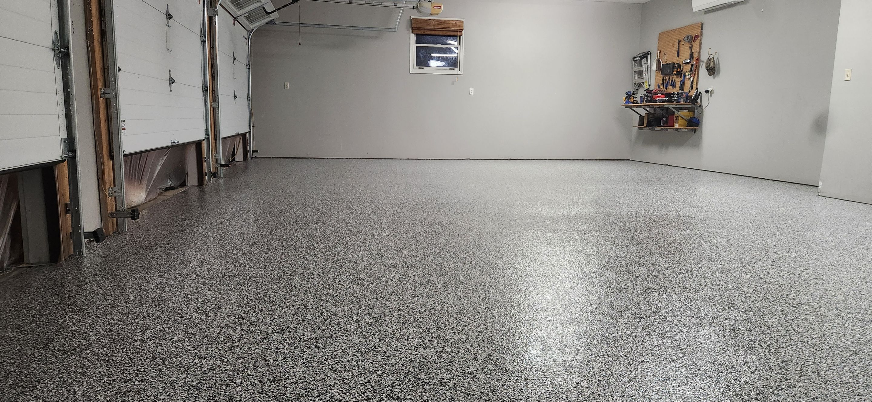 Garage using Domino by Elite Floor Solutions