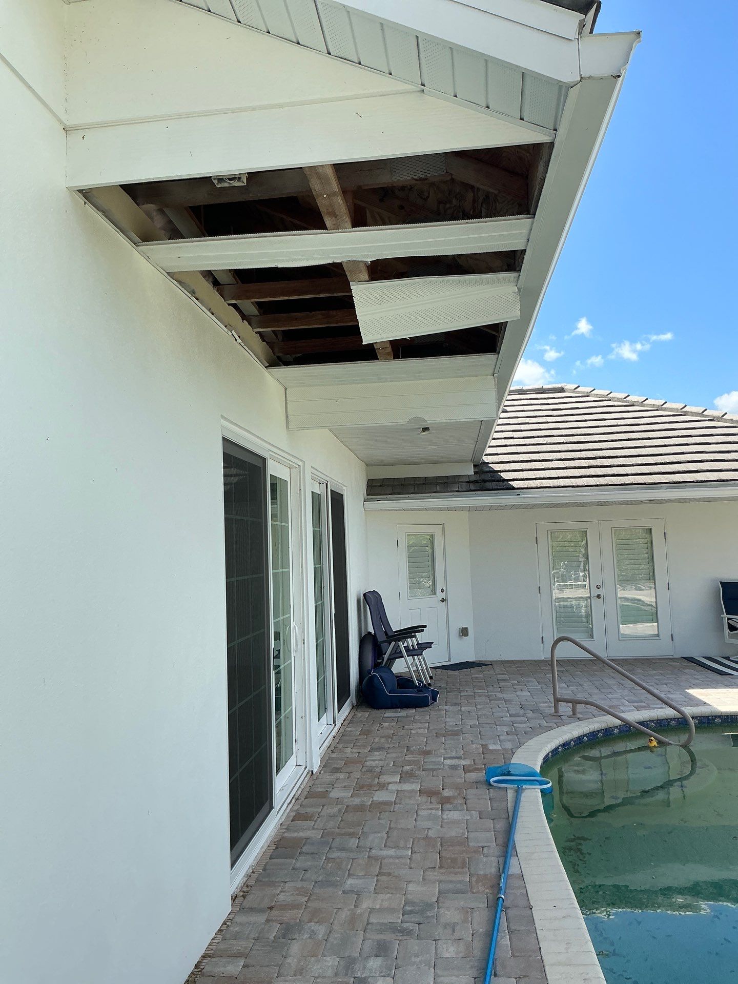 Soffit and Fascia Installation in Sarasota FL by Gutter Professors