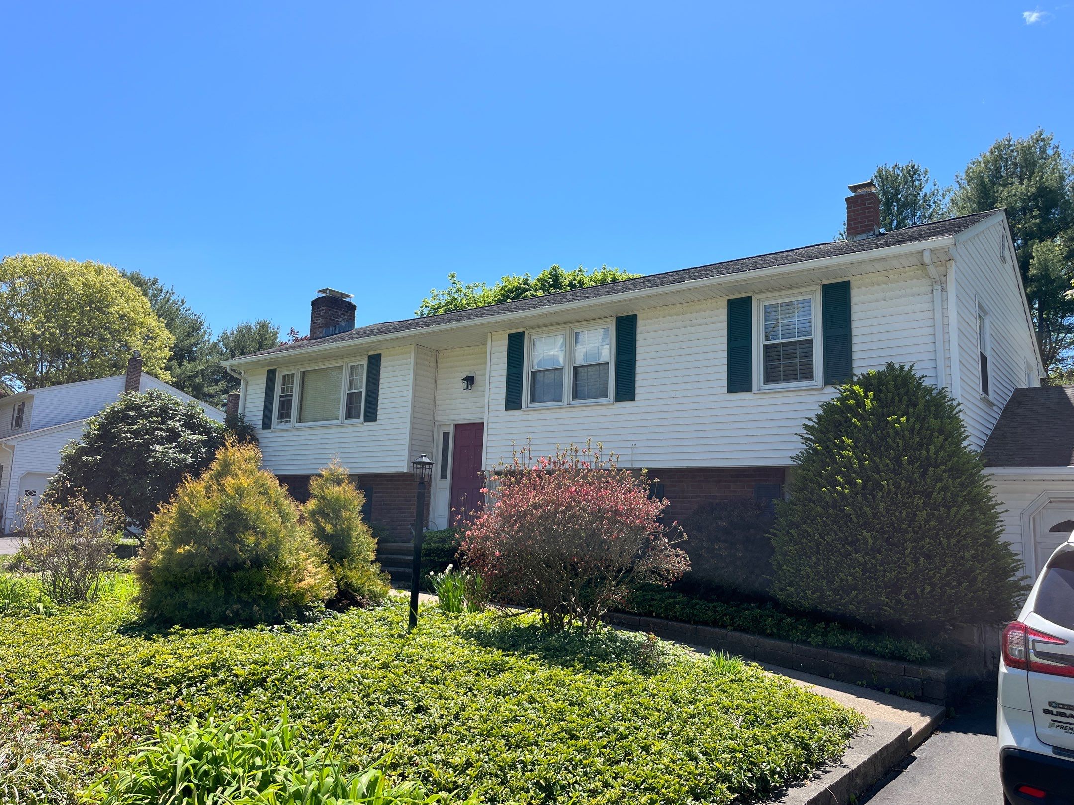 It's a DiGiorgi! Brand new roof in Guilford, CT by DiGiorgi Roofing and Siding Inc