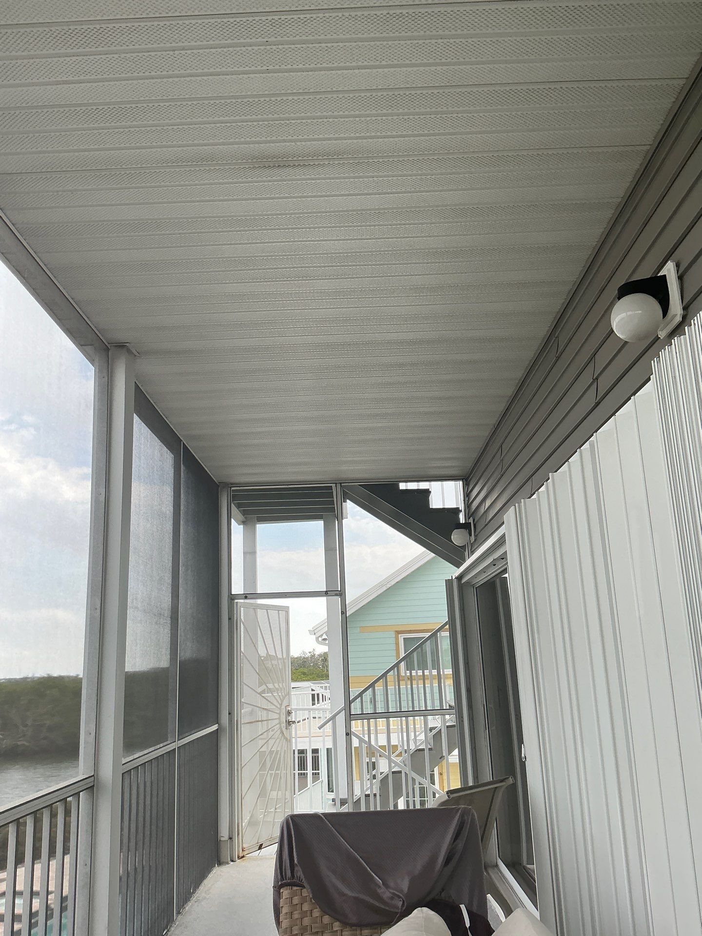 Assessment of the Condition of Gutters and Soffit and Fascia in Siesta Key FL by Gutter Professors