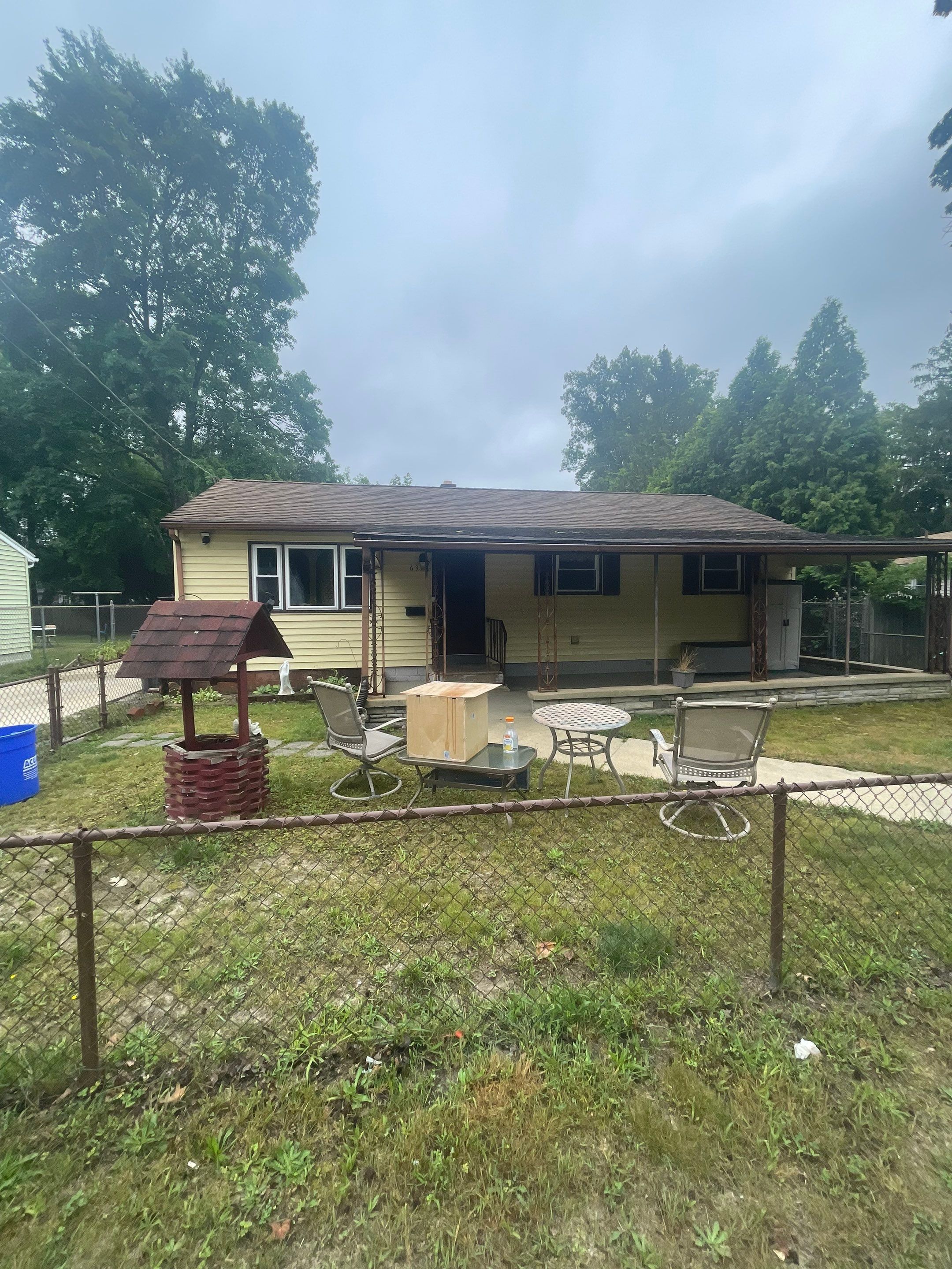 House, Deck & Concrete Cleaning by SJ Exterior