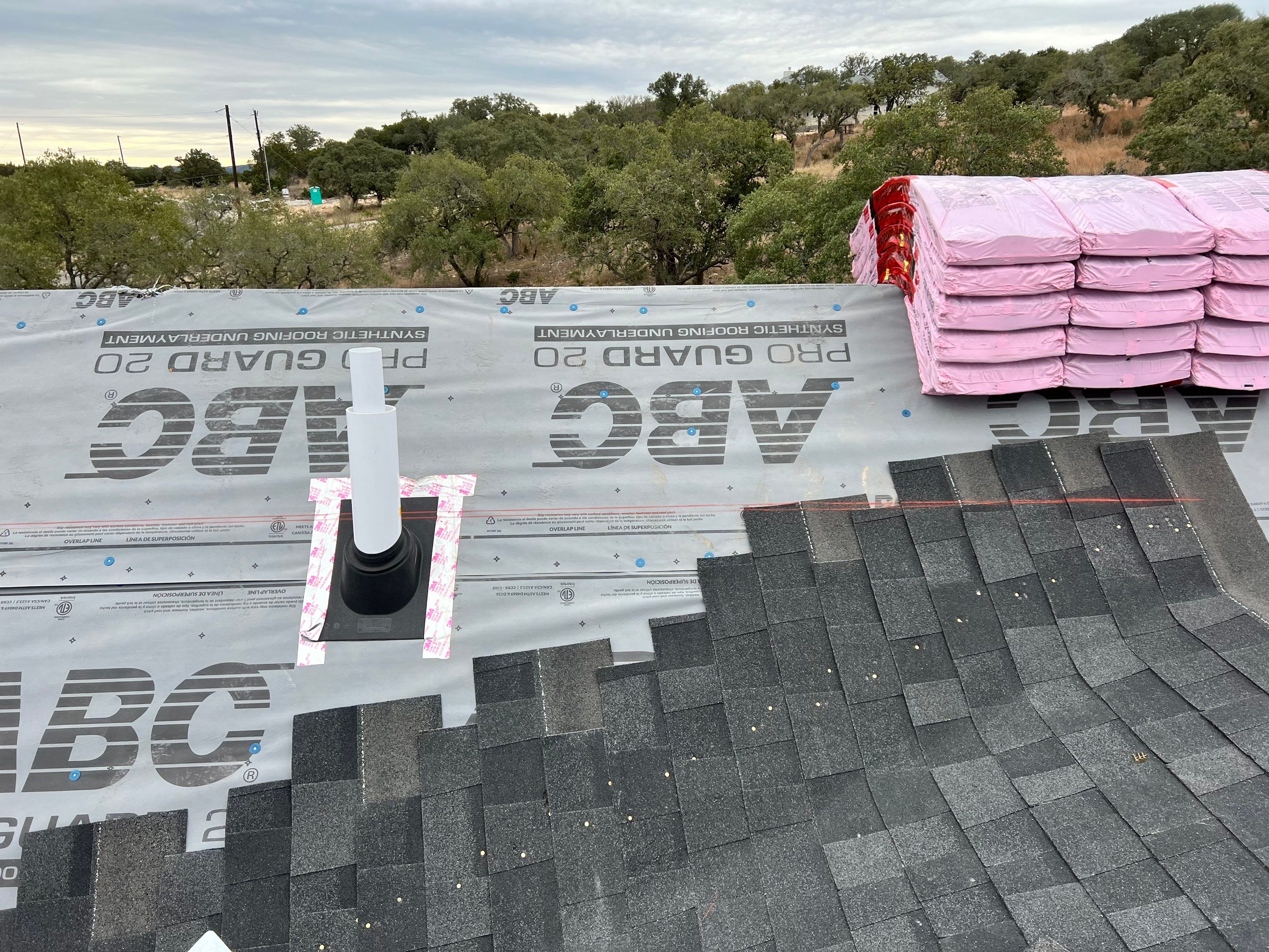 New Home Construction using Owens Corning 30 year Architectural Shingles by Premier Roofing and Contracting