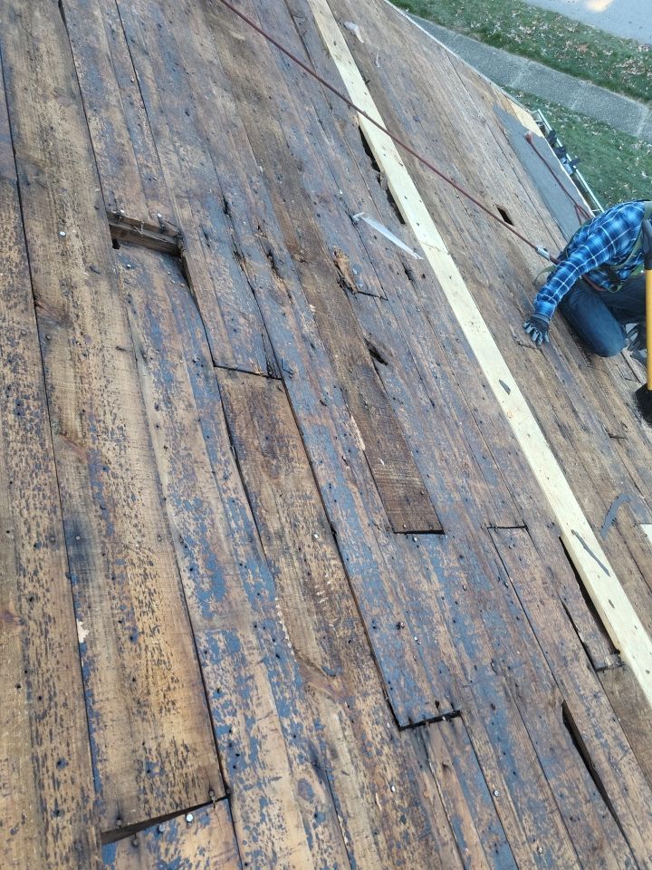 ATLAS PINNACLE COLOR: COASTAL GRANITE DRIP EDGE: BLACK by Eagle Eye Roofing