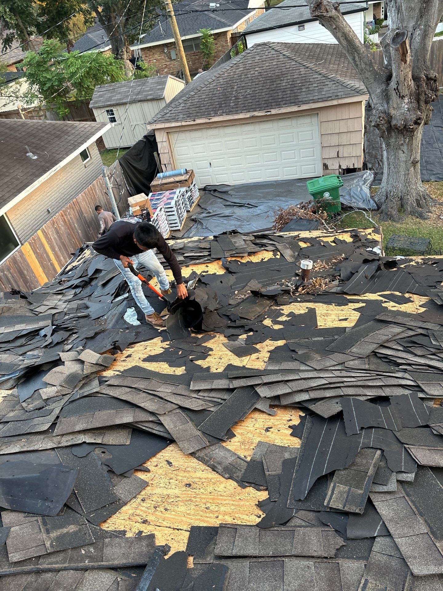 Residential Roofing Installation using Owen's Corning Duration (Lifetime) Shingles by Roof Repair Company