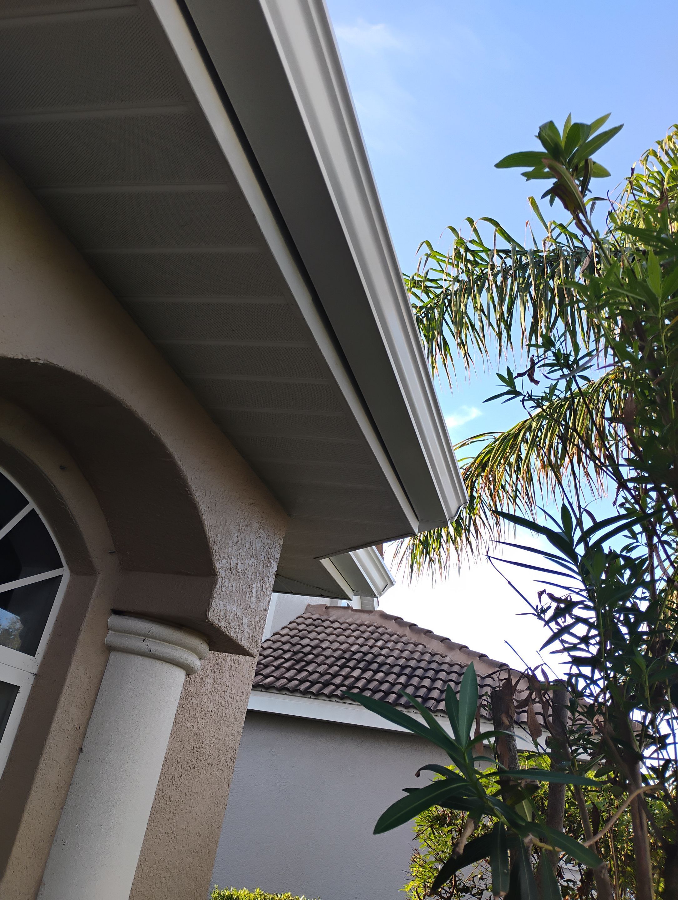 Gutter Replacement and Color Upgrade in Venice FL by Gutter Professors
