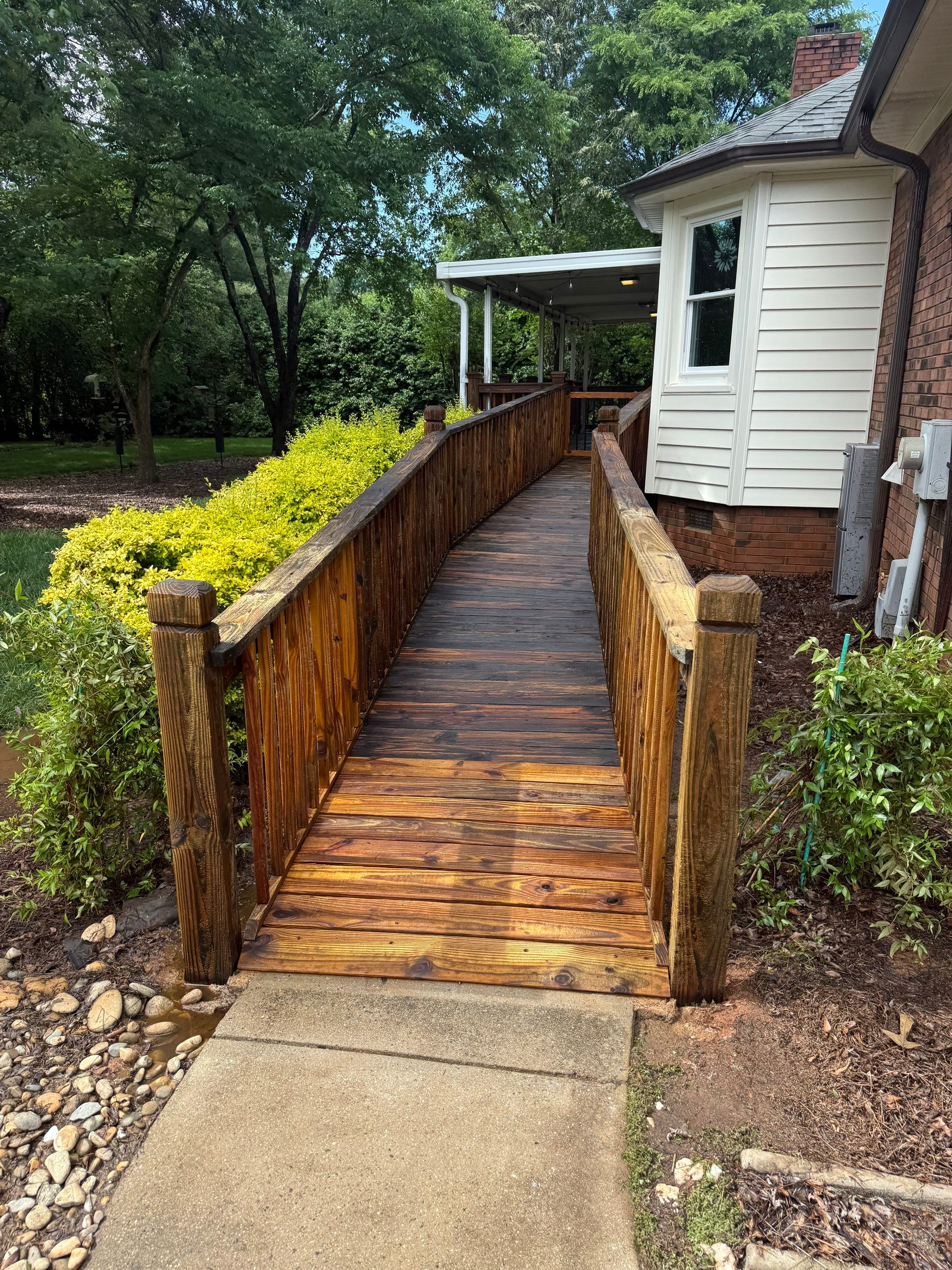 Wood Deck using Wood Sealant by DuraSeal
