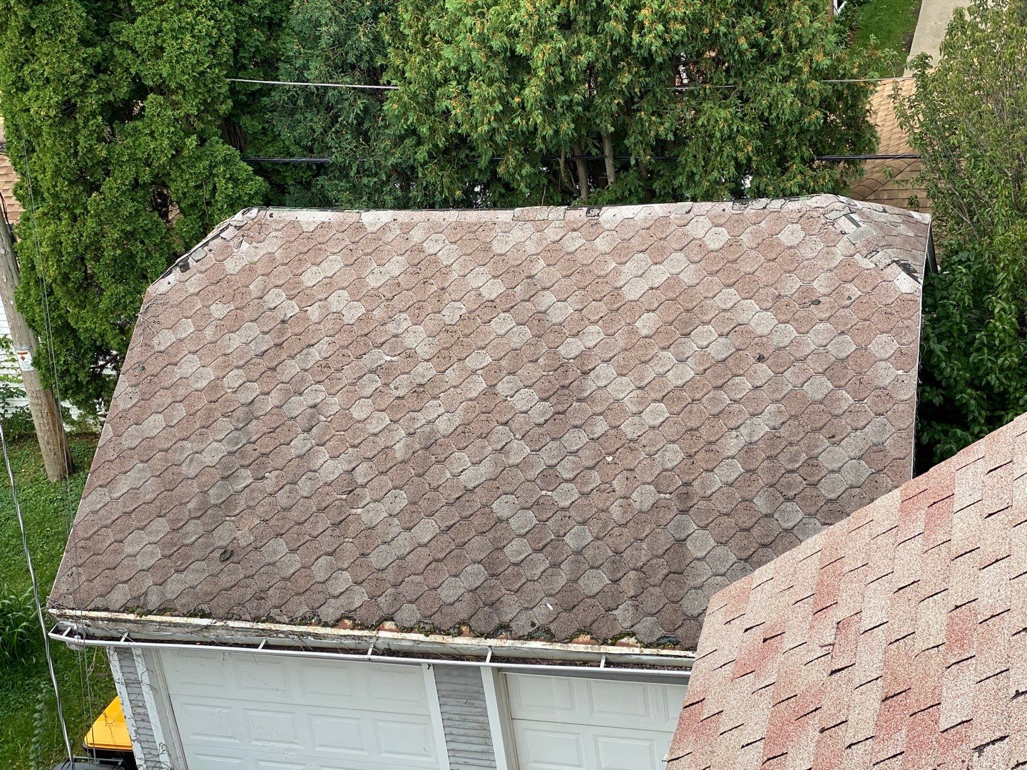 Asphalt Roof, Vinyl Siding, and Aluminum Gutter Replacement by Custom Installations