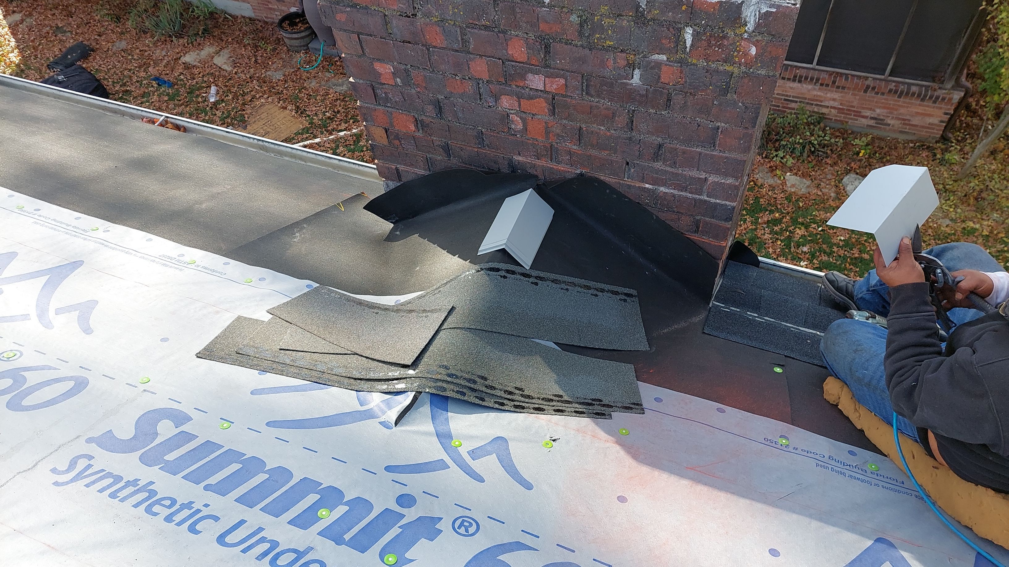 Liberty Township - Pristine Black by Tamlin Roofing