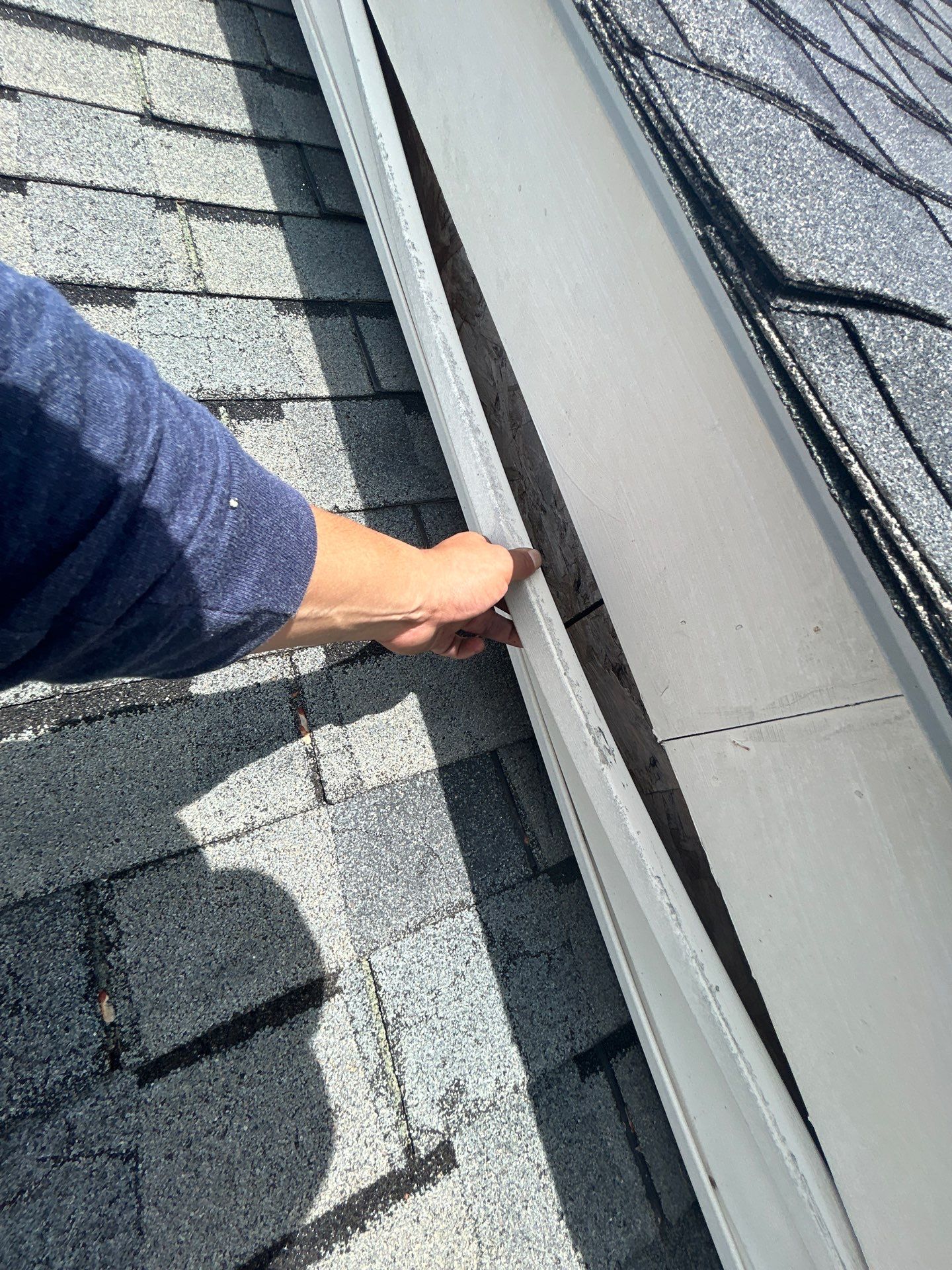 Lorton: Residential Roof Replacement with CertainTeed Landmark in Colonial Slate by RM Banning, Inc.