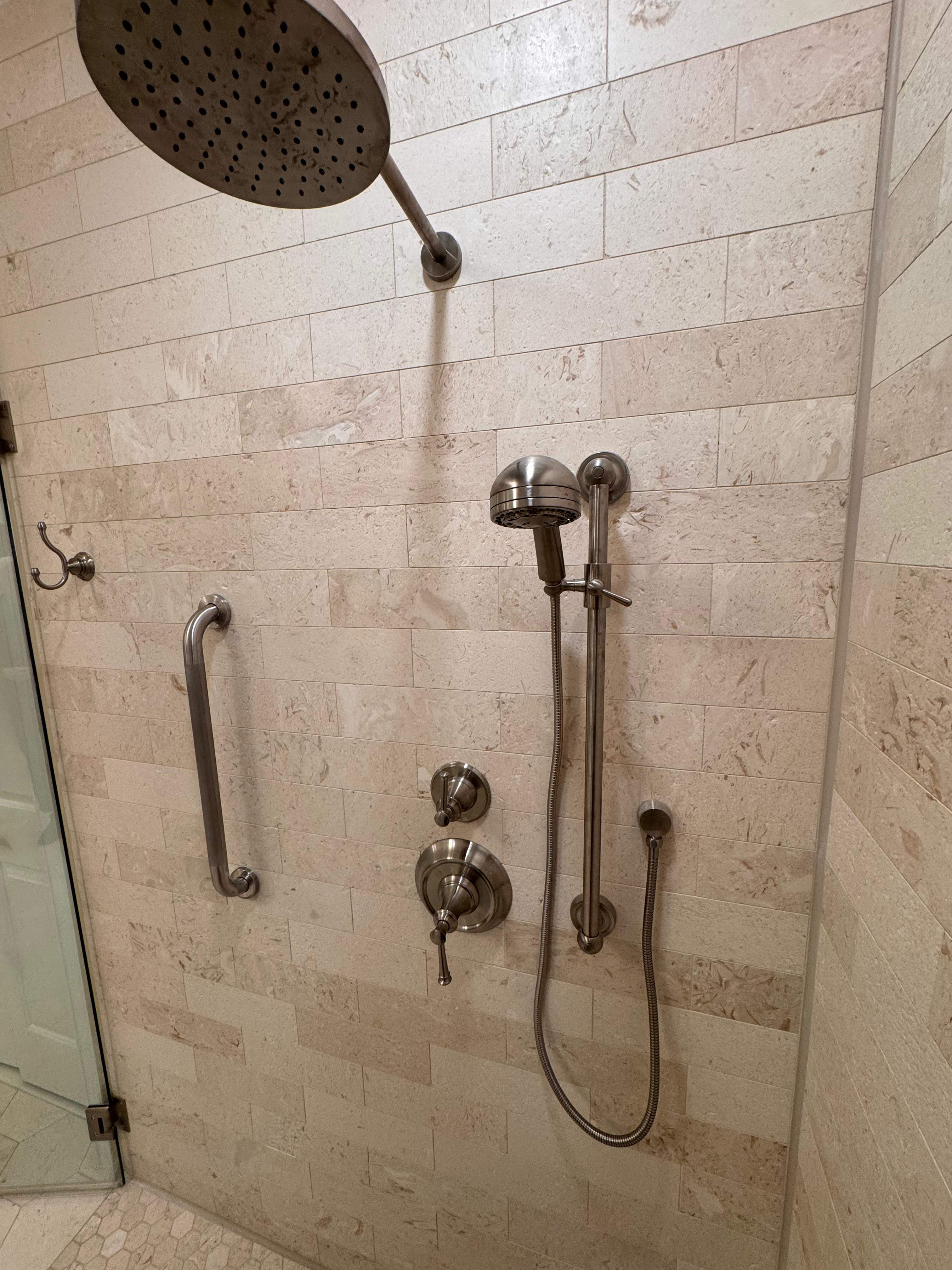 Master bathroom renovation by Prudencio