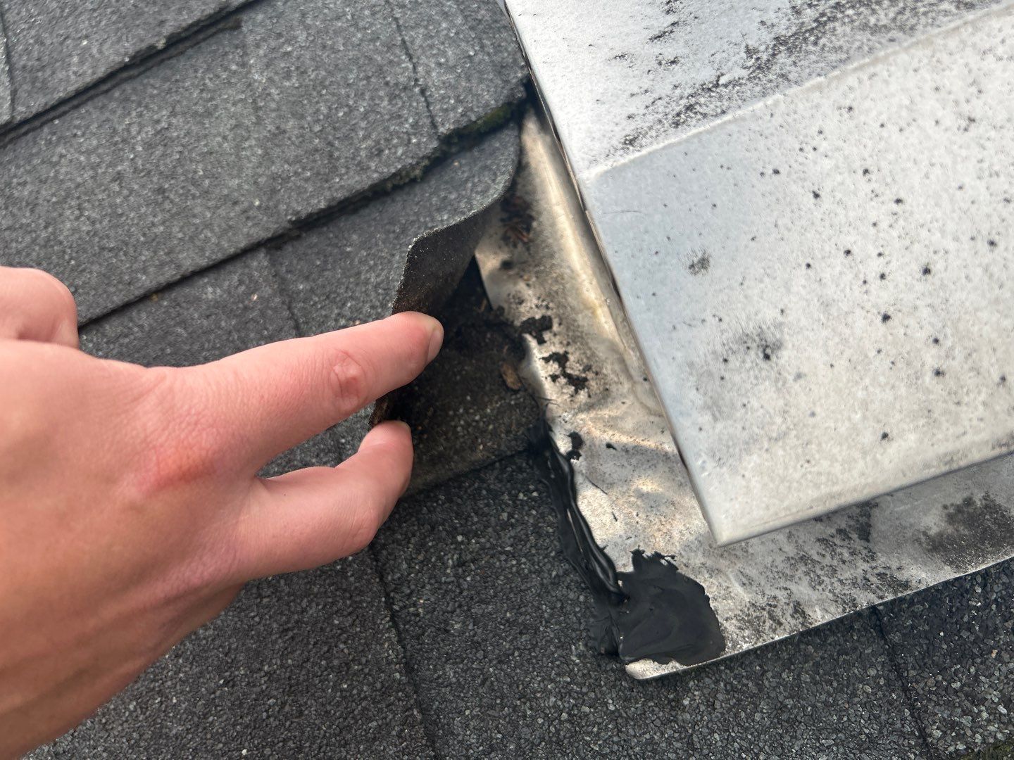 Siding Replacement using CertainTeed Restoration Classis D4 by 180 Contractors
