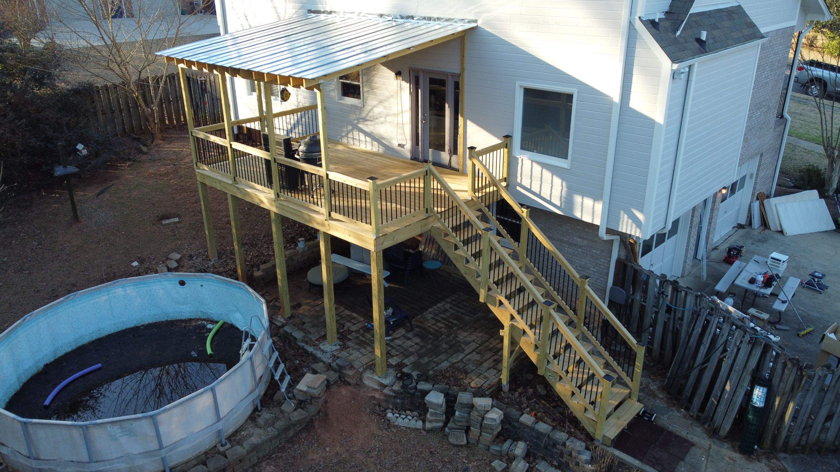 Balmoral Estates Screened Deck  by Pillar and Pine