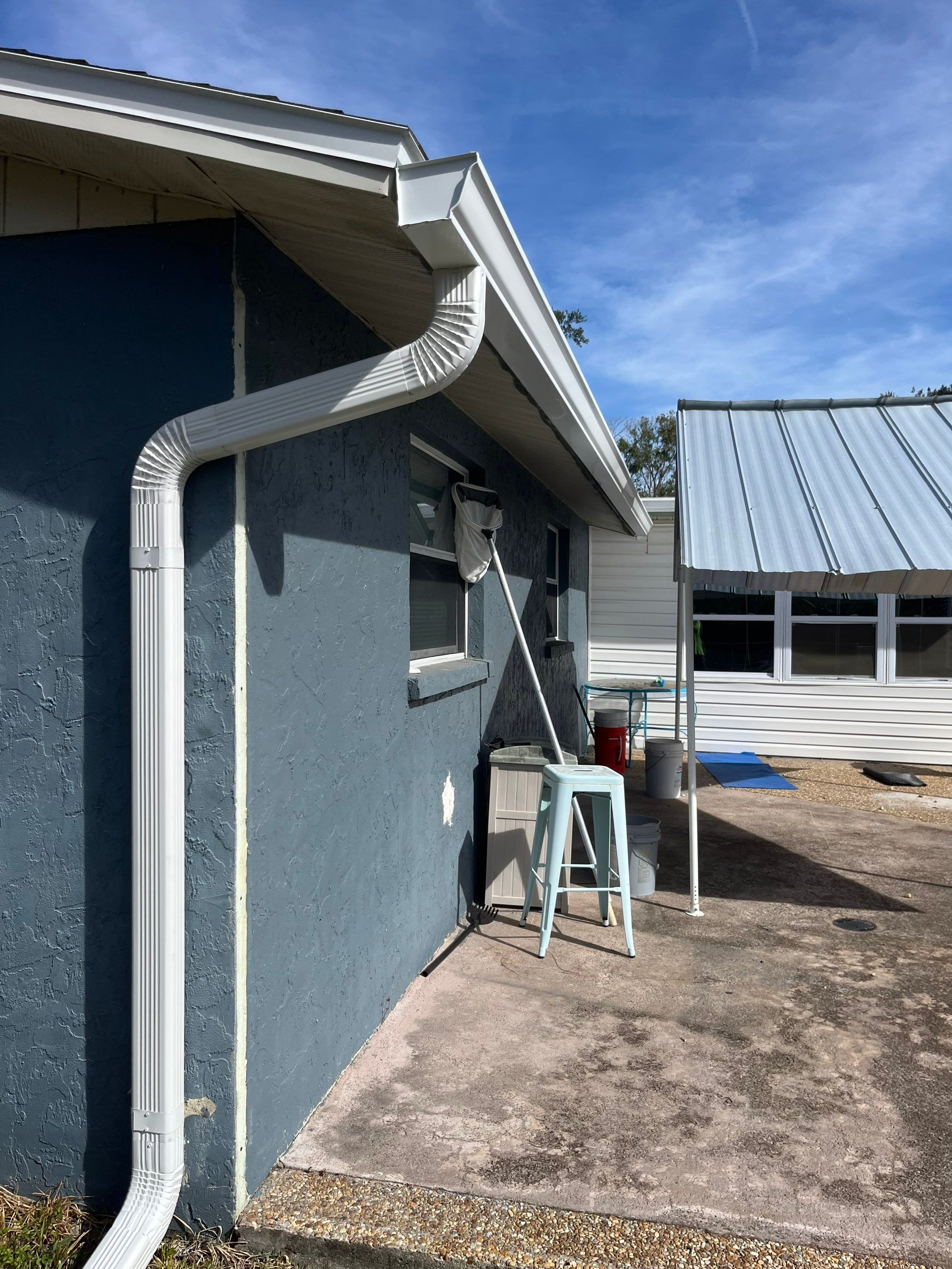 White 6-inch K-Style Gutters for Sarasota Homes by Gutter Professors