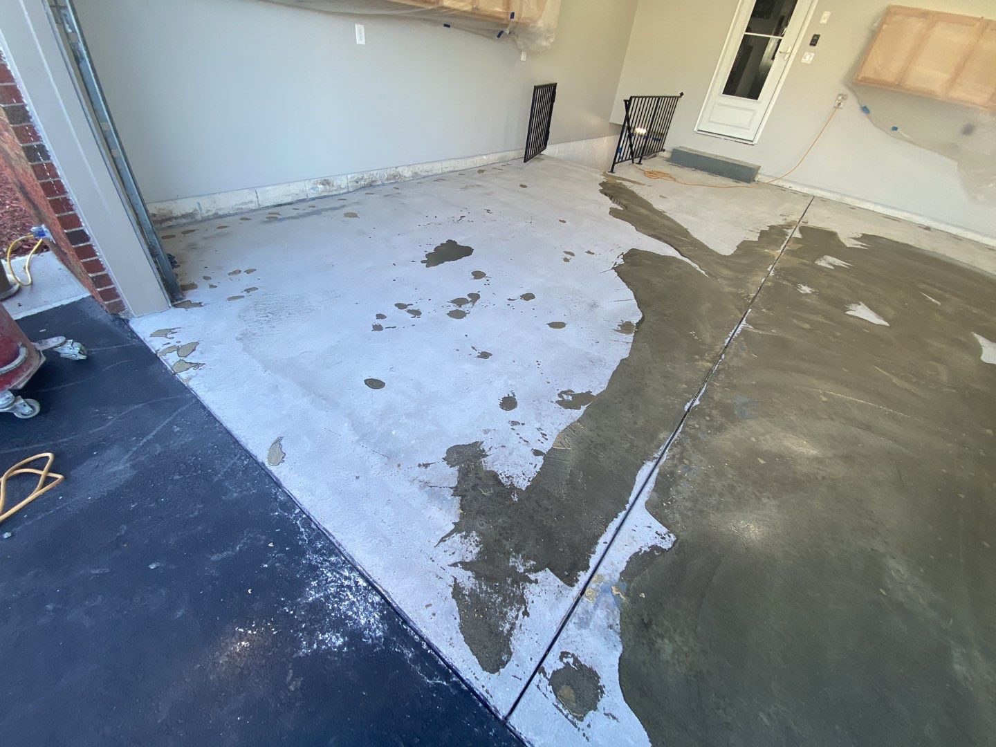 Garage Floor with Stairs using Buckeye and Slate Stone by Your1DayFloor.com