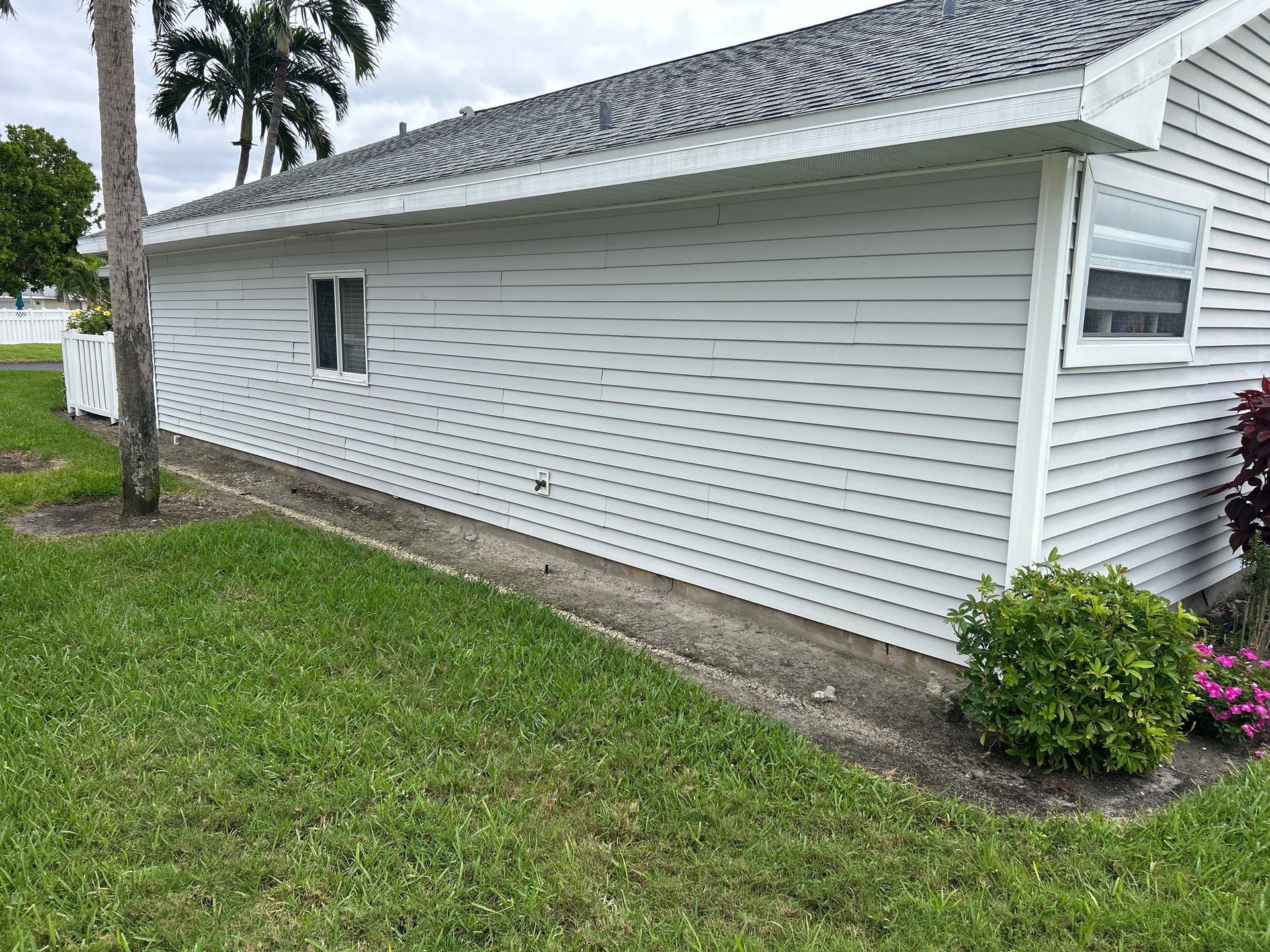 White Seamless Gutters in Fort Myers FL by Gutter Professors