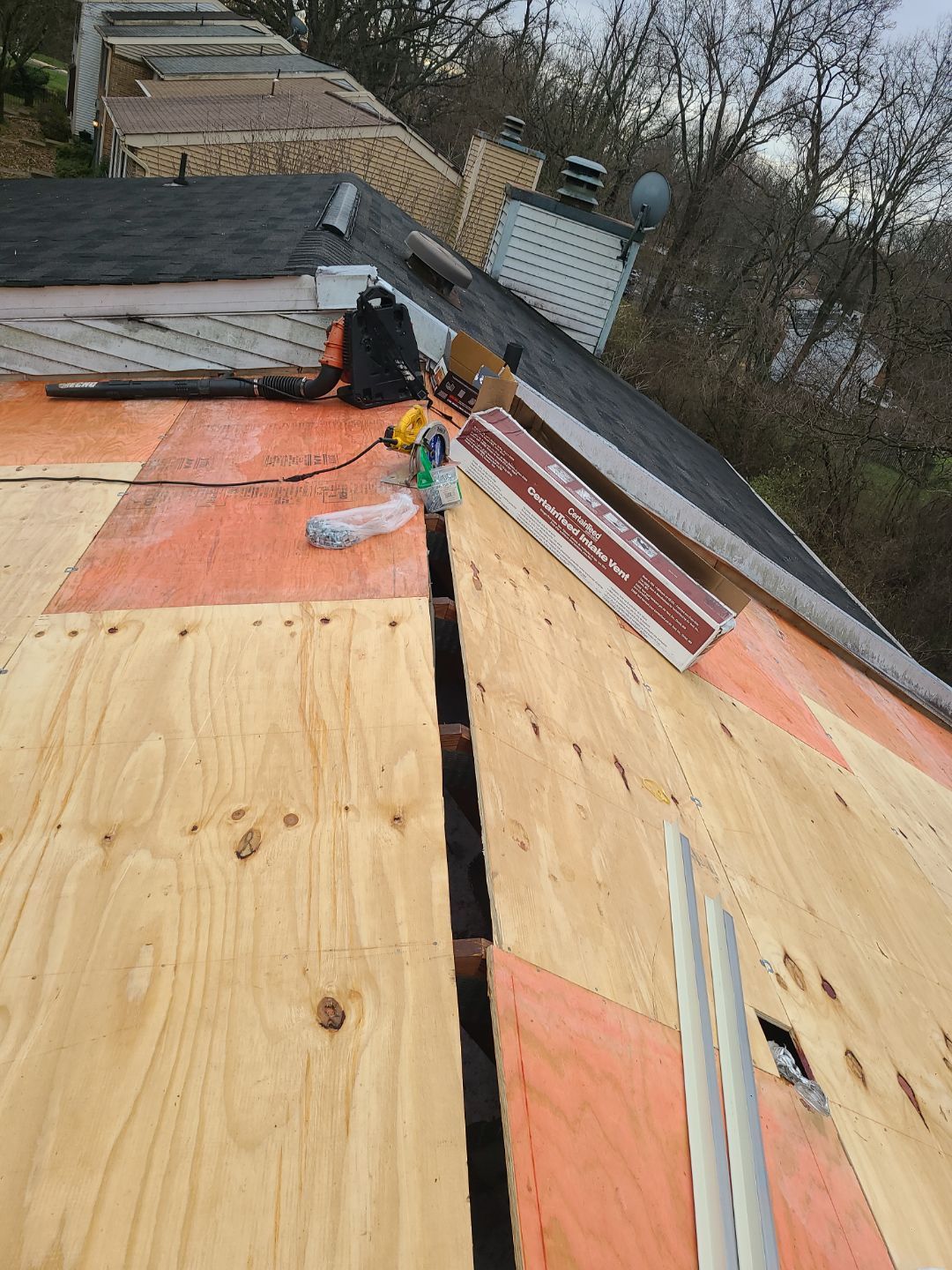 Falls Church: Residential Roof Replacement with CertainTeed Landmark Pro in Max Def Moire Black by RM Banning, Inc.