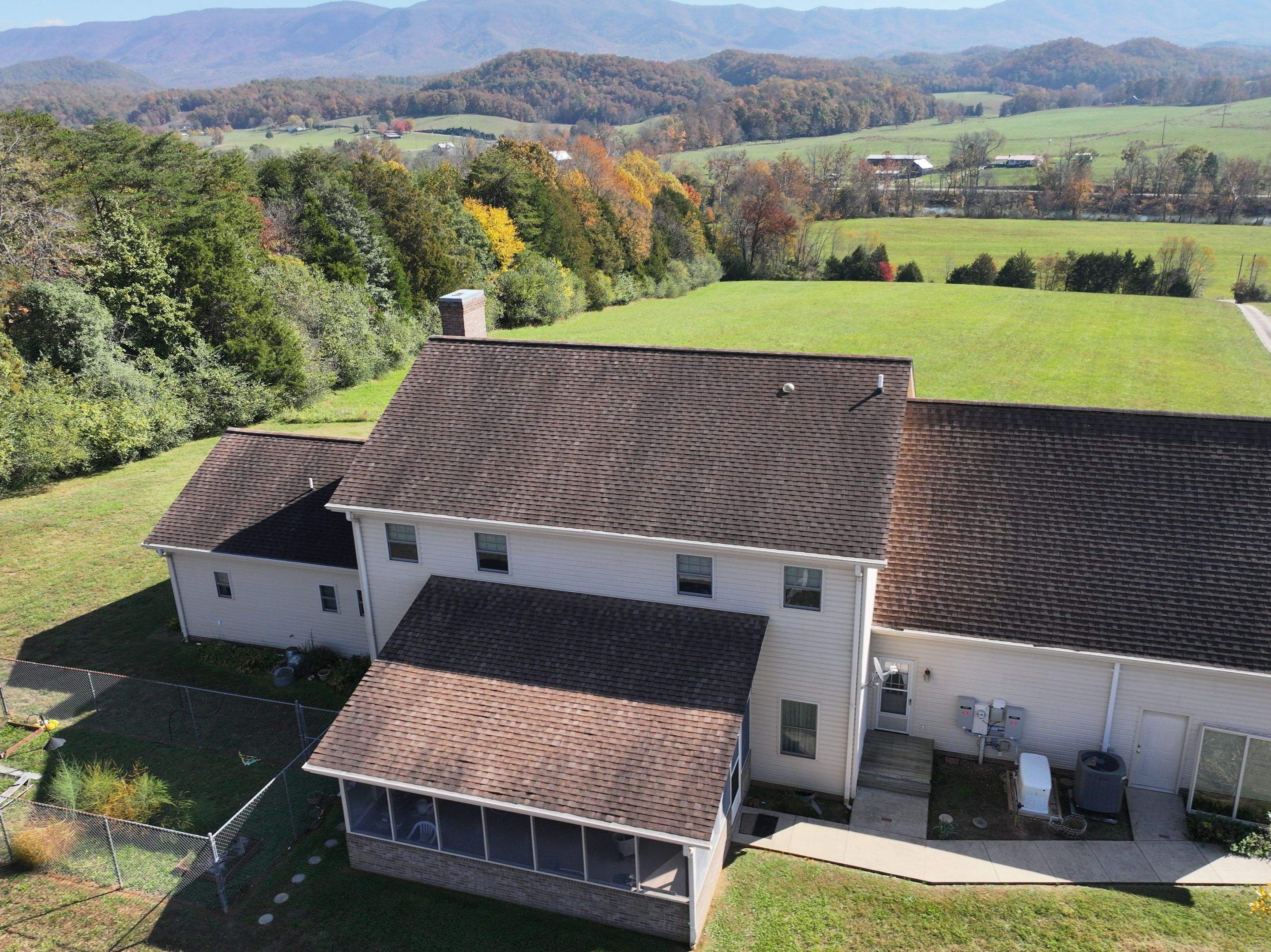 Lee Boy by Omnia Roofing