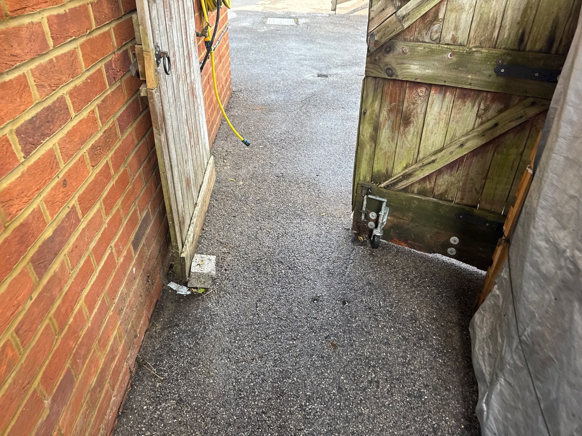 Tarmac Driveway Clean using Flat Surface Cleaner by Ges Exterior Cleaning ltd