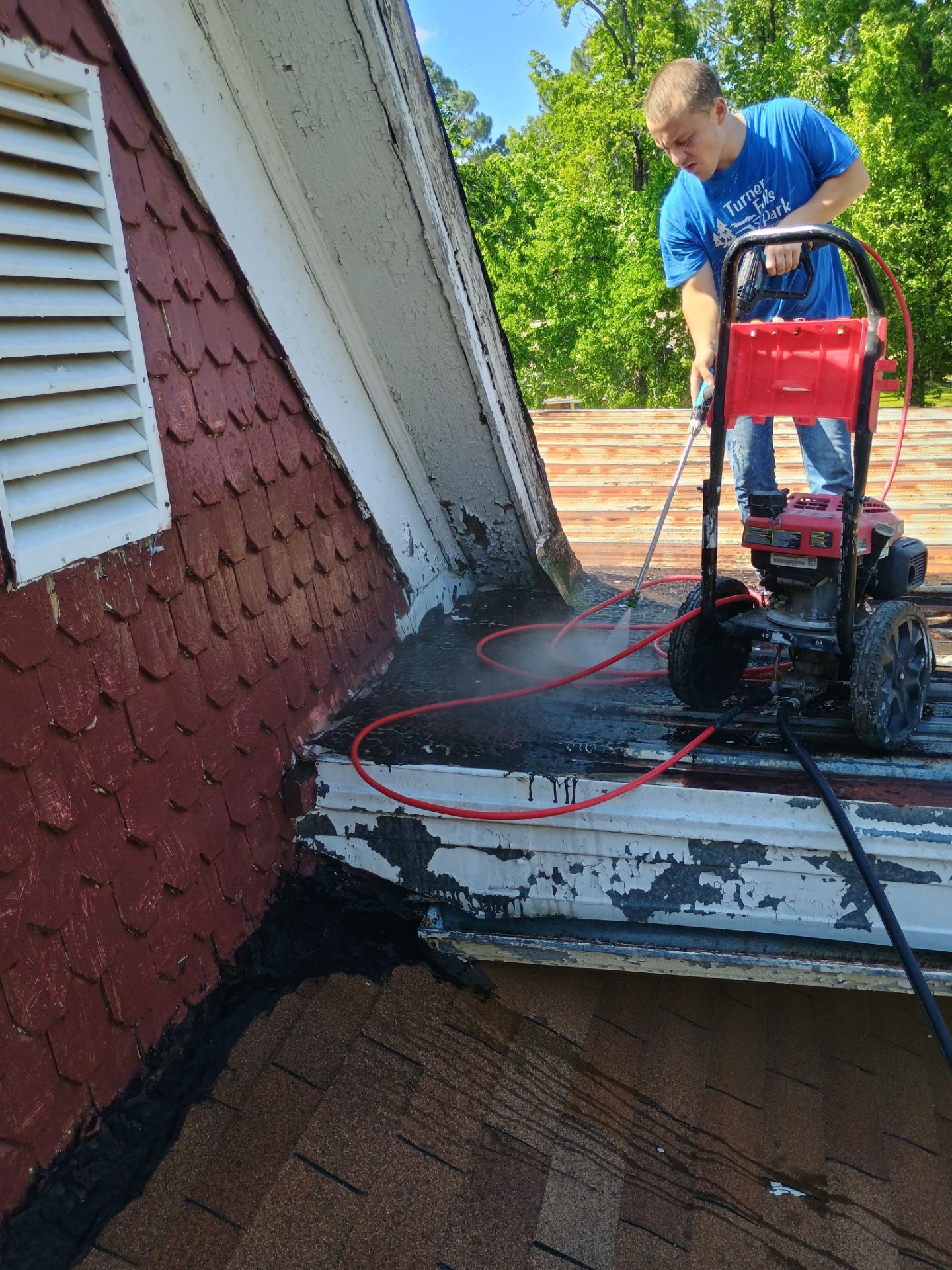 Residential Asphalt Shingle Repair and Metal Roof Coating in Durant by BANA Roofing and Solar Supply