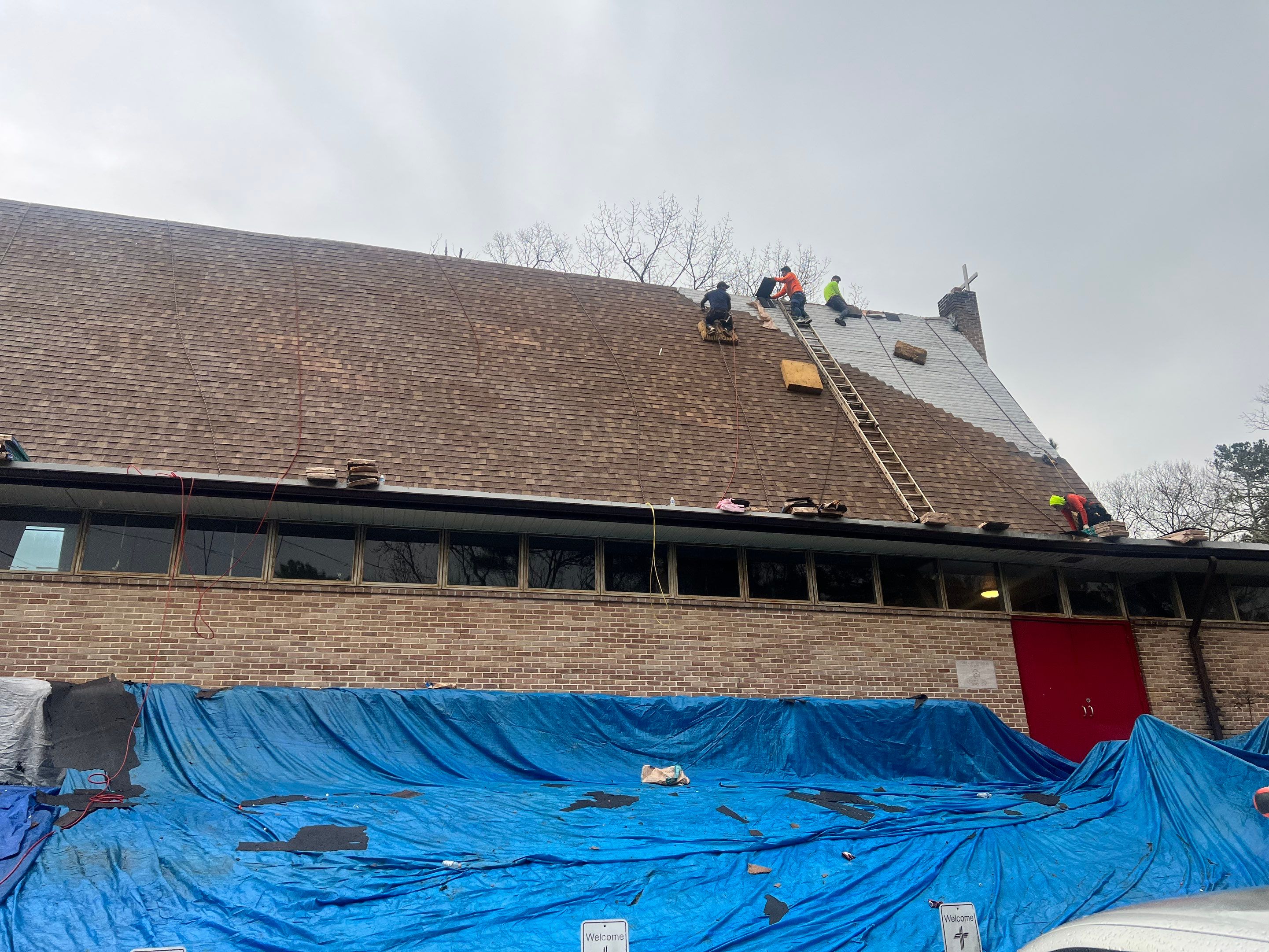  roof replacement using OC trudef duration roofing system by Nailed It Roofing & Remodeling LLC