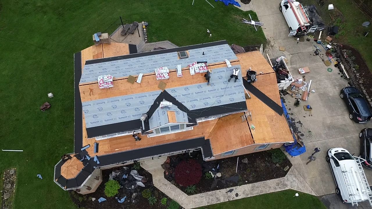 Atlas Pinnacle, Color, Coastal Granite, Drip Edge, Birch White by Eagle Eye Roofing