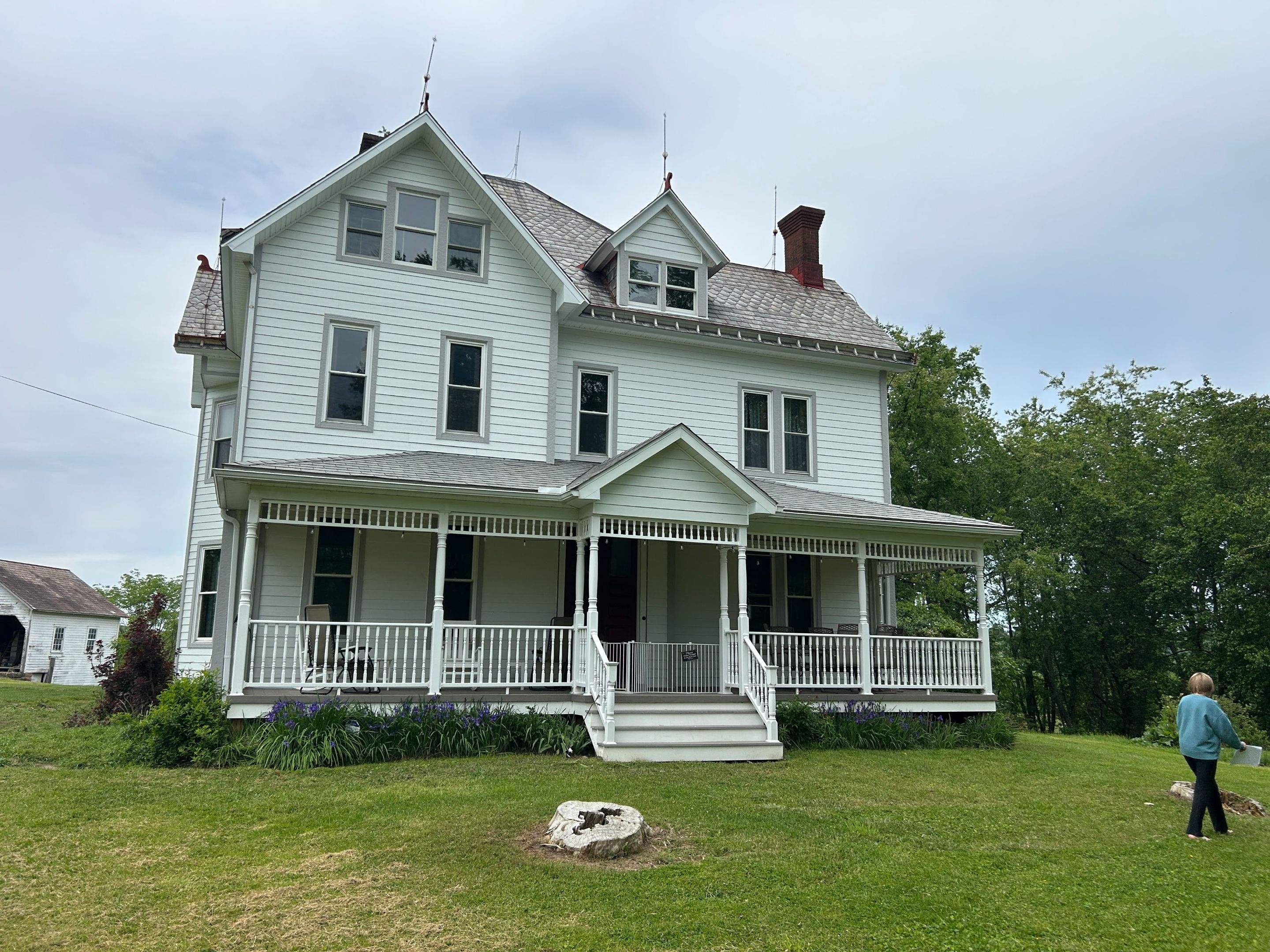 James Hardie Siding Renovation for Evans City Victorian Farmhouse by Ideal Siding Pittsburgh