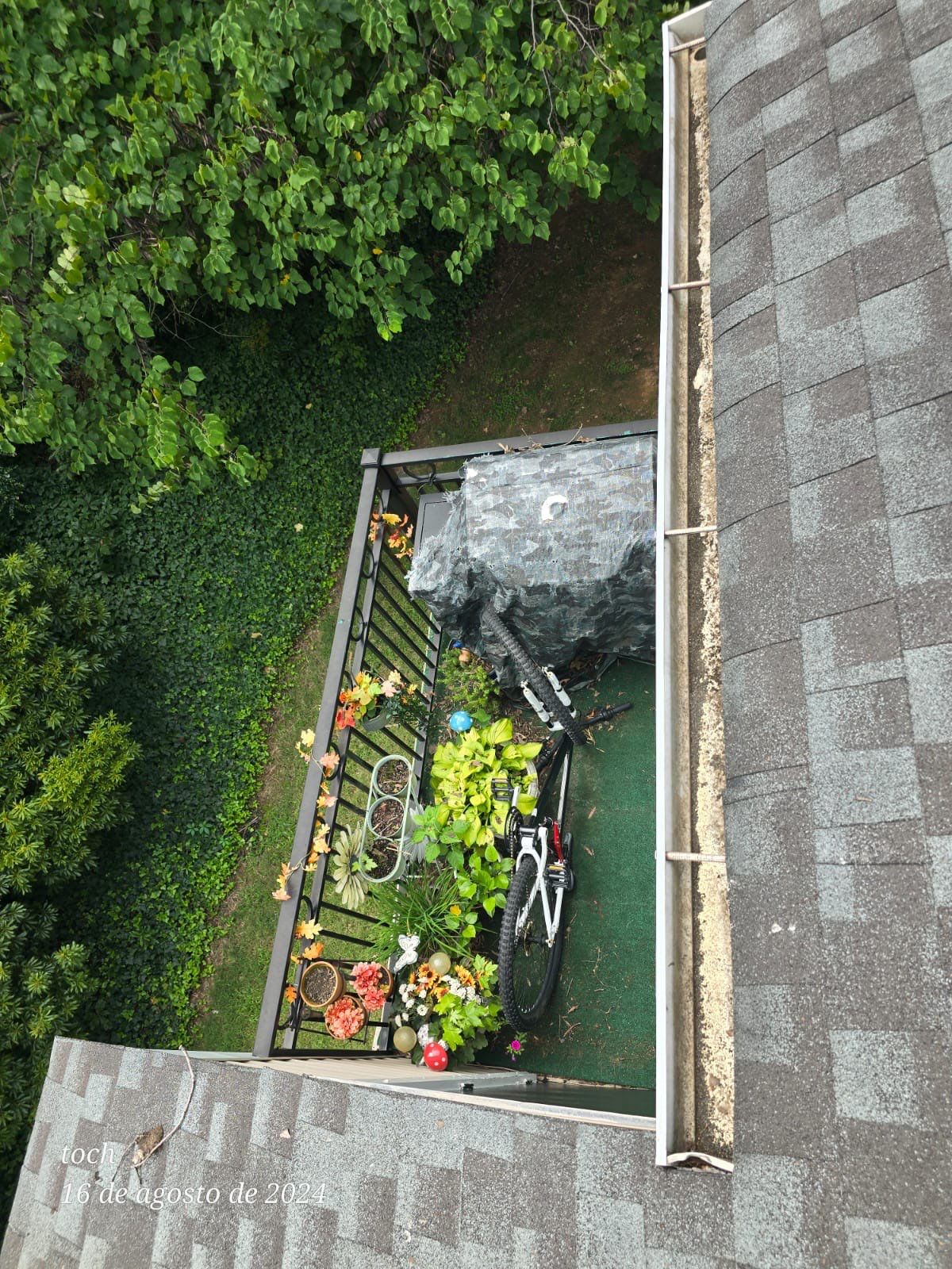 Commercial gutter cleaning High Point, NC after photo with clean gutters