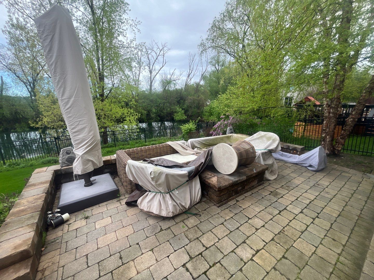 dryvit using Algaecide, soft wash soap by Northern Power Washing LLC.
