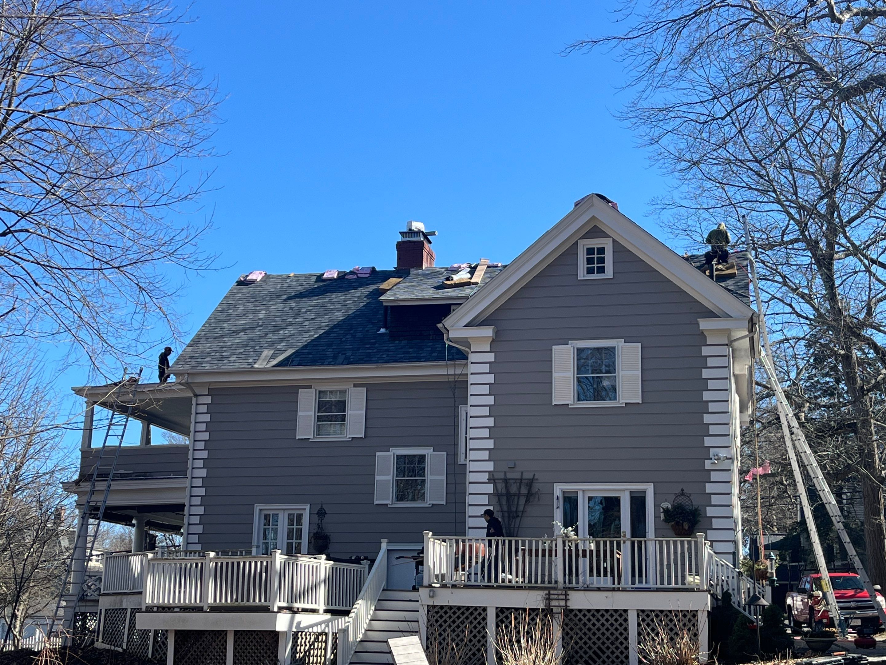 This Roof is a Biggins - Portsmouth, NH - This Beautiful Home Deserved a New Roof by Tall pine roofing