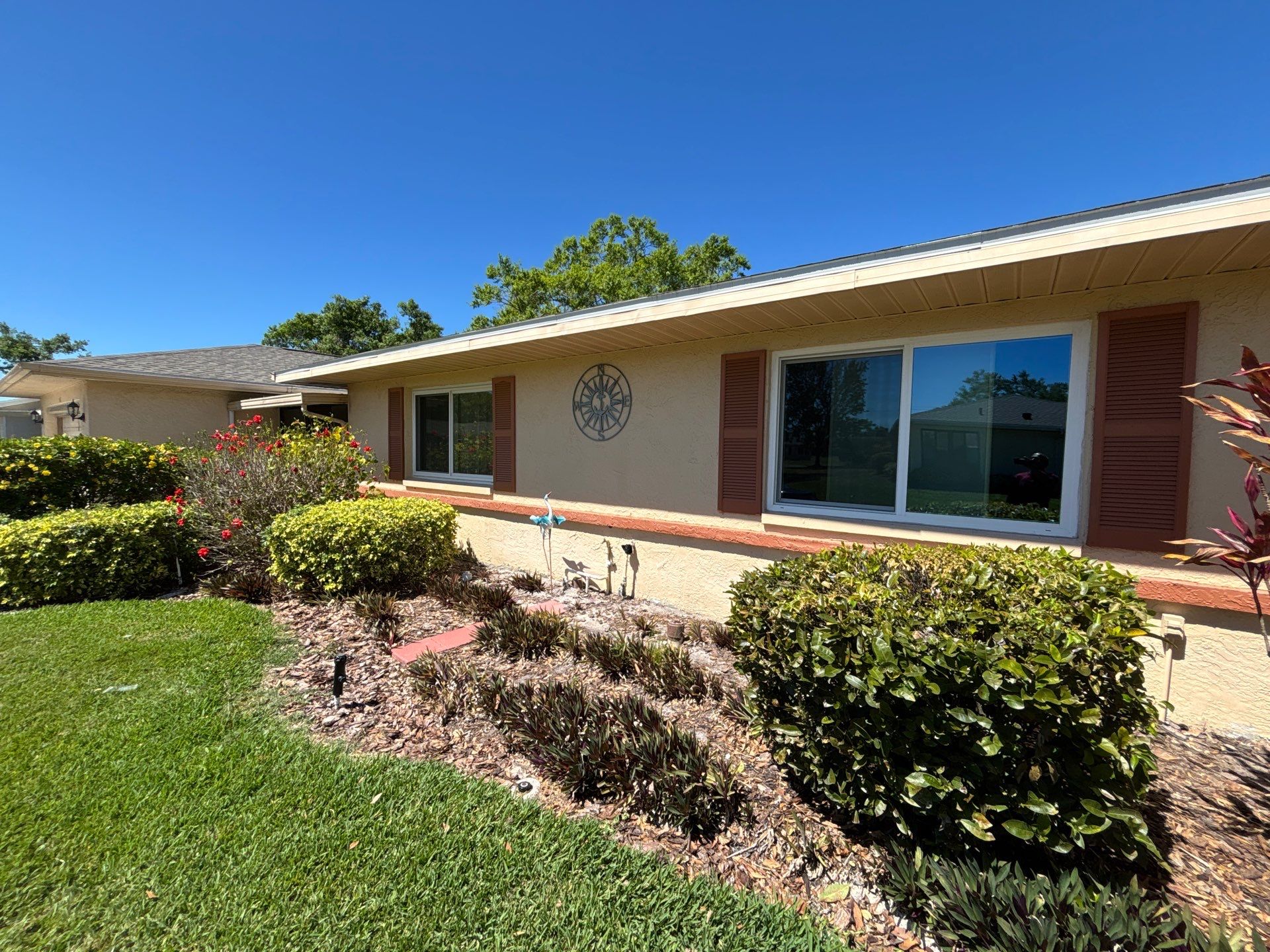 White Vinyl Gutters Installation in Sarasota FL by Gutter Professors