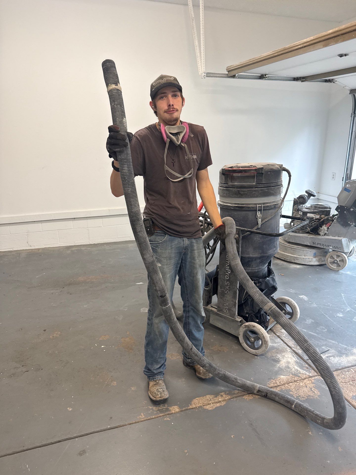 Garage Floor Coating and Repair in Urbandale by Revival Concrete Coatings