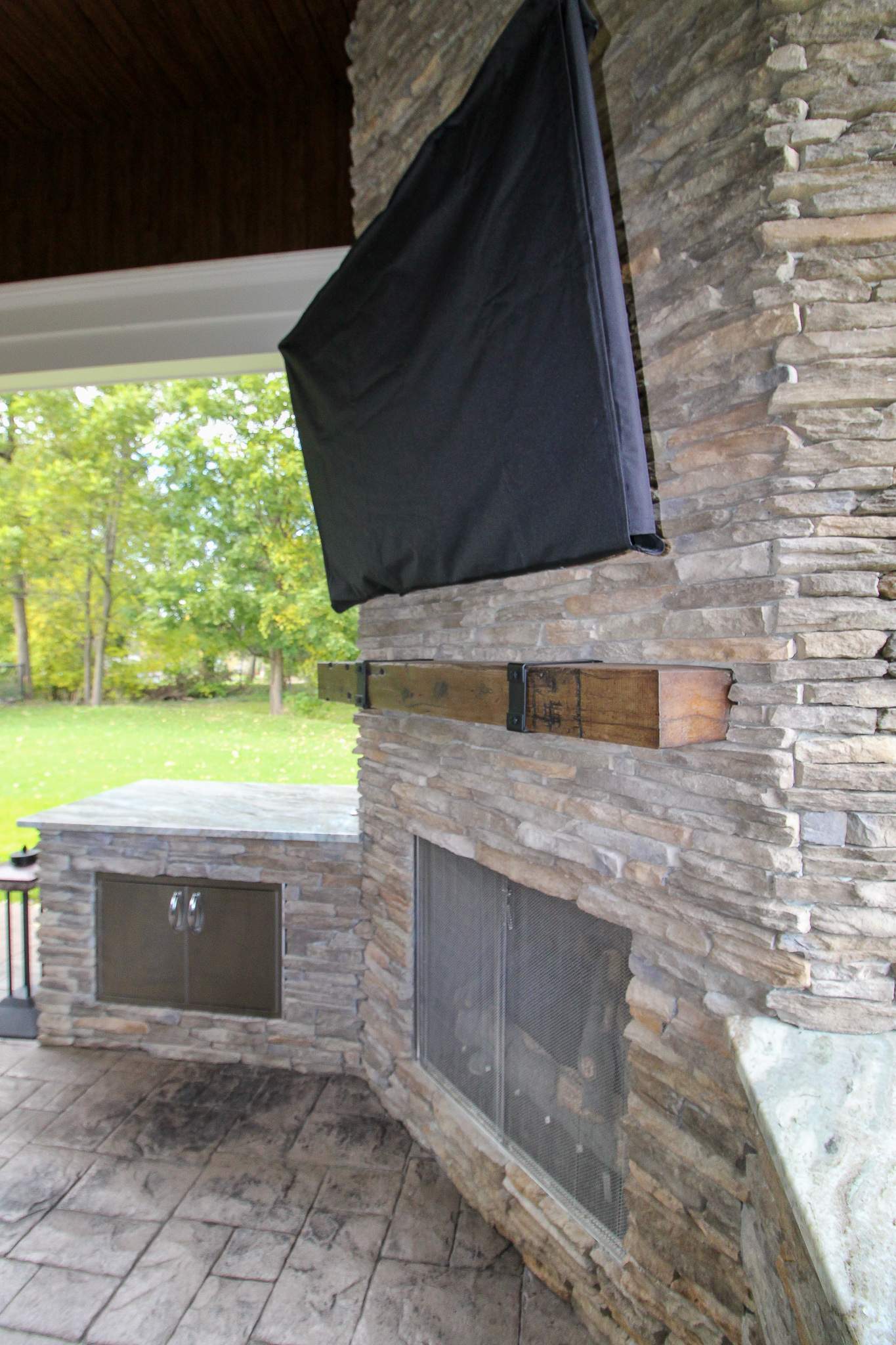Outdoor Living - Addition by Ivy Lea Construction