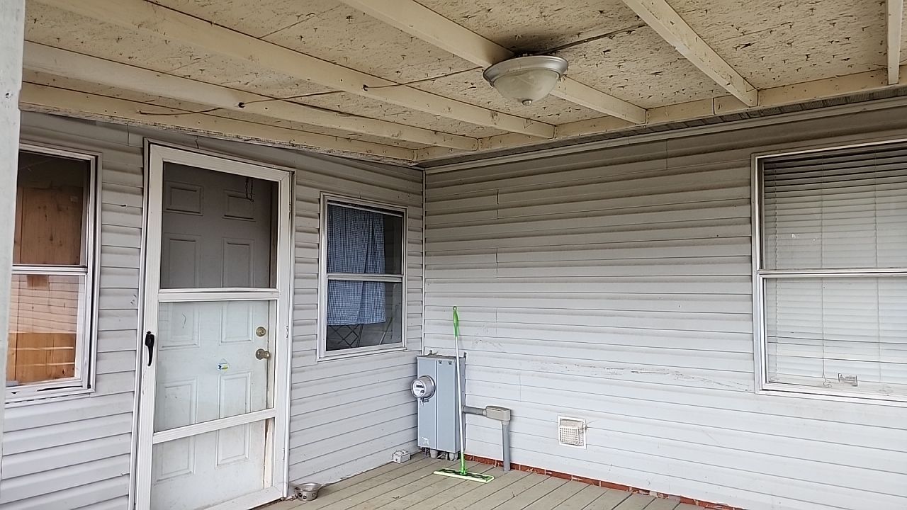 House Wash using cleaner by Power Wash Masters LLC