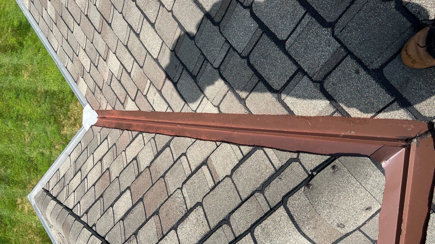 Roof Replacement using Certainteed Grand Manor Shingles by American Home Contractors