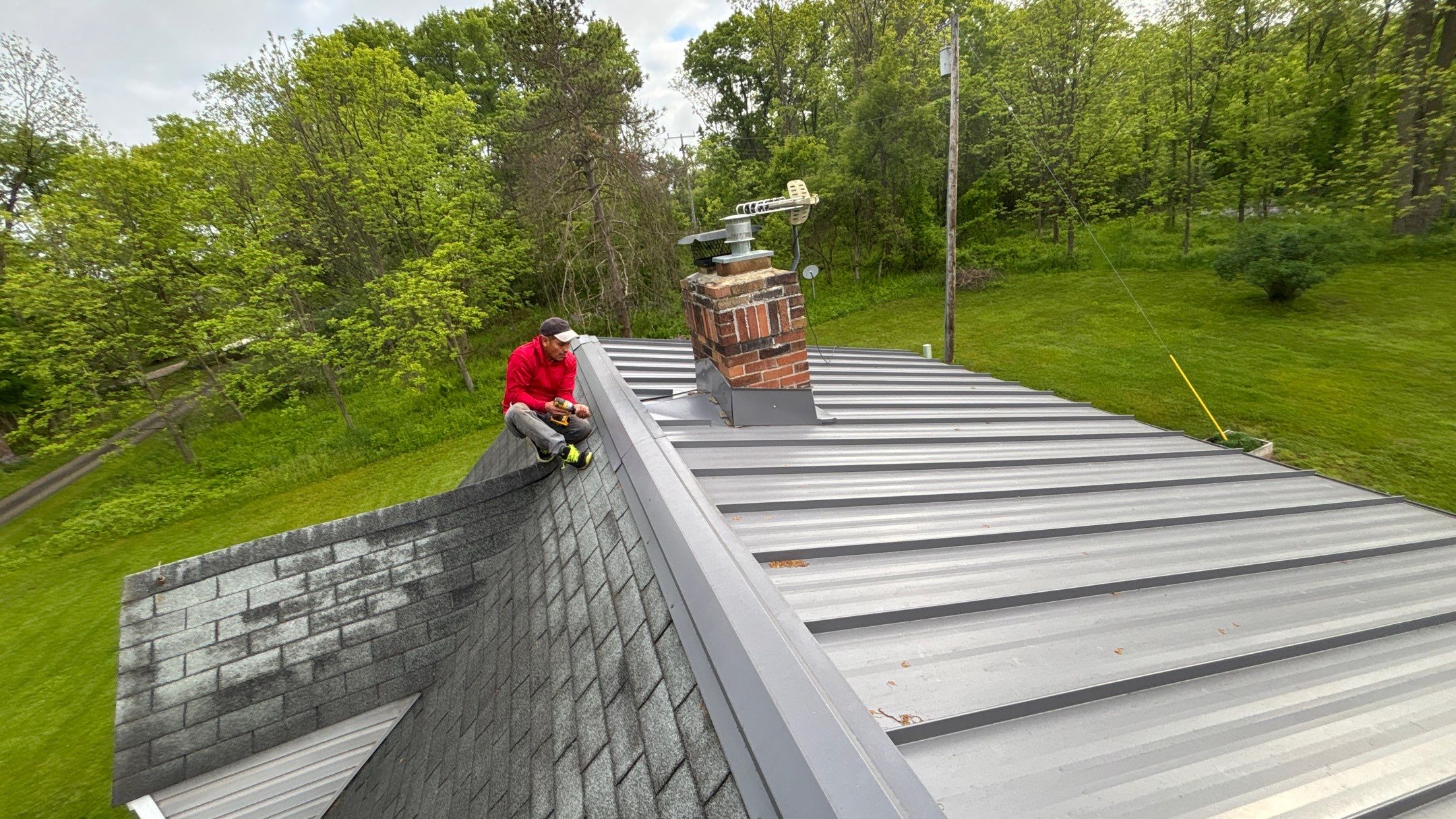 Roof Replacement using Atlas Pinnacle Pristine Pewter by 180 Contractors