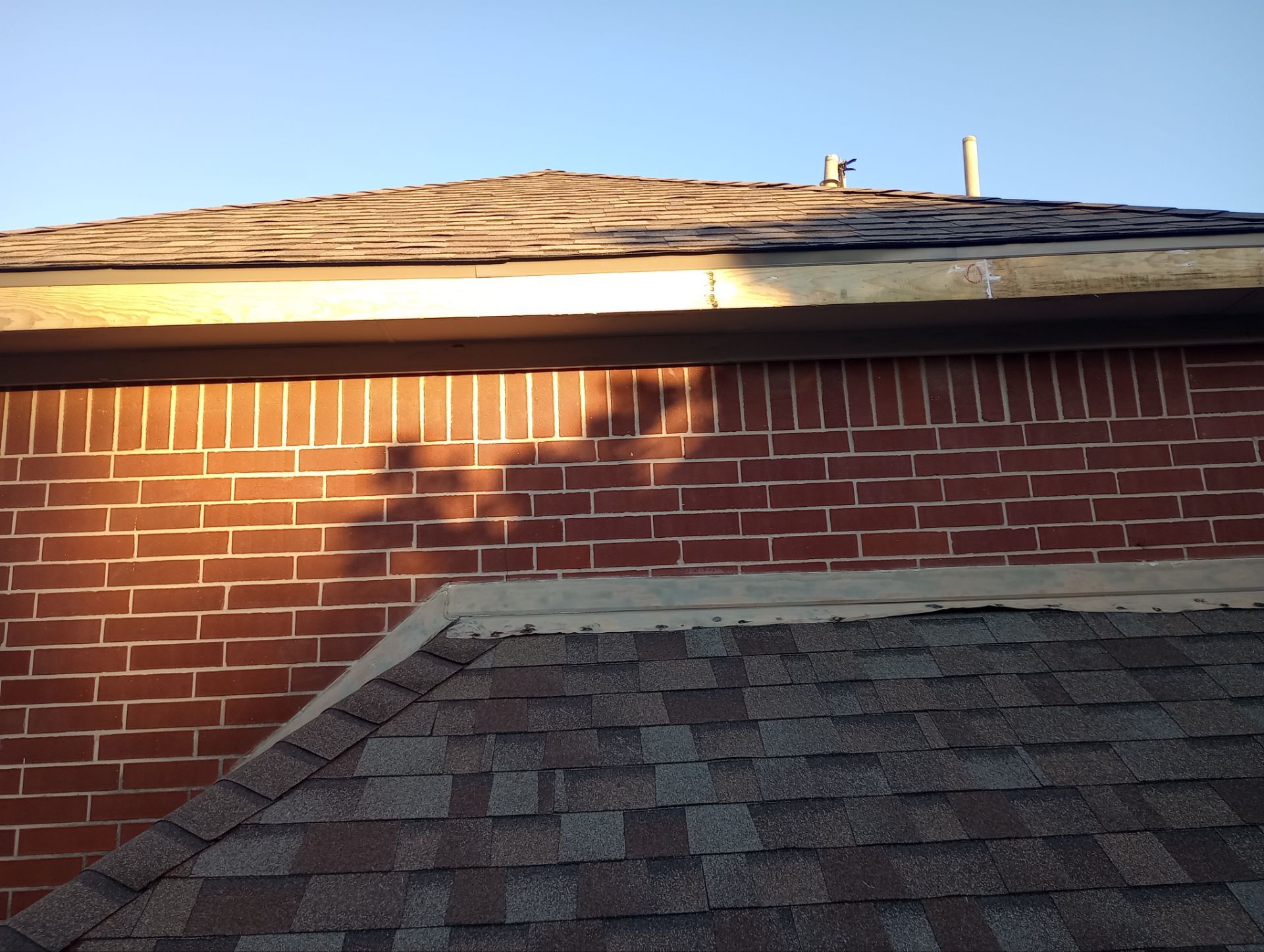 Residential Roofing Installation using Owen's Corning Duration (Lifetime) Shingles by Roof Repair Company