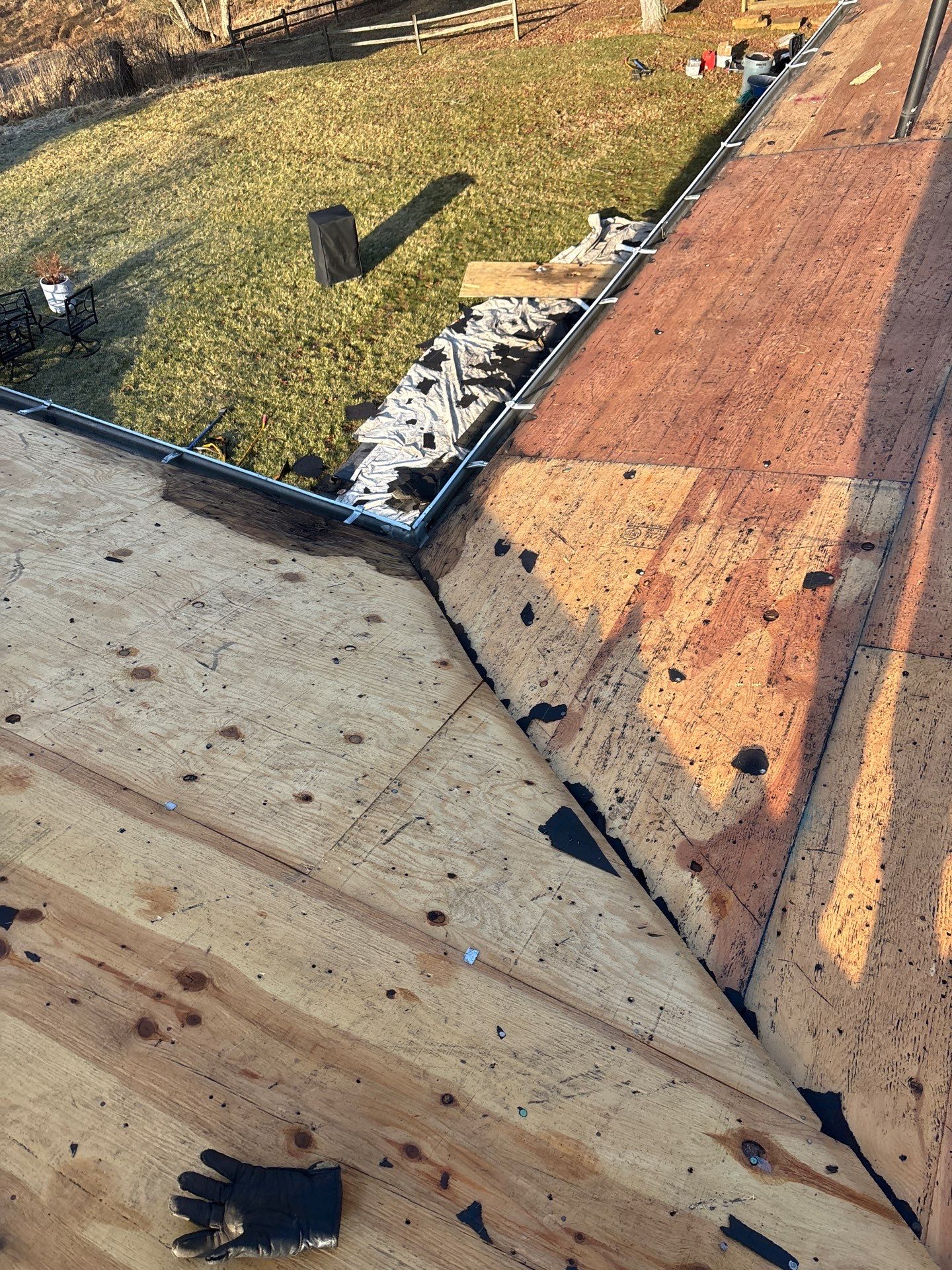 Residential Roofing Installation using GAF Timberline HDZ Charcoal by Rainstoppers Roofing