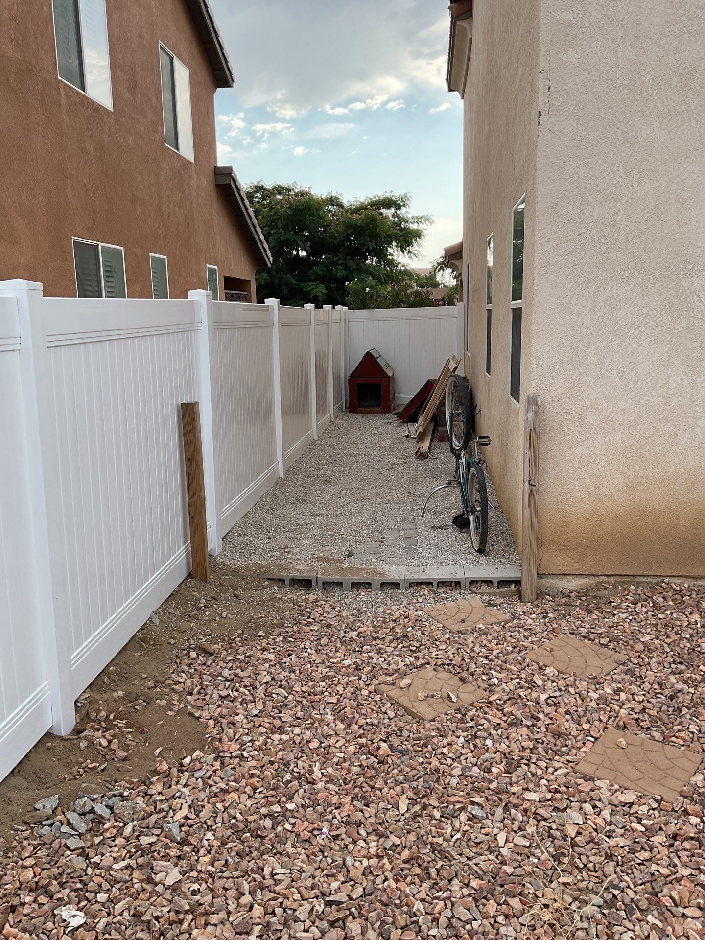 Fence Installation using Vinyl by Fence Guys Inc.