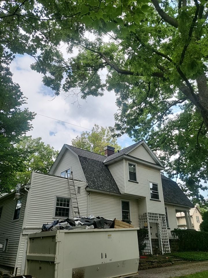 ATLAS PINNACLE COLOR: COASTAL GRANITE by Eagle Eye Roofing