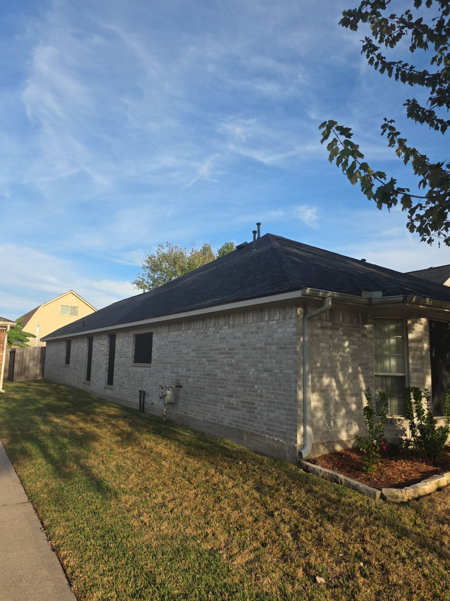 Residential Roof Replacement using OWENS CORNING OAKRIDGE by Elite Roofing LLC