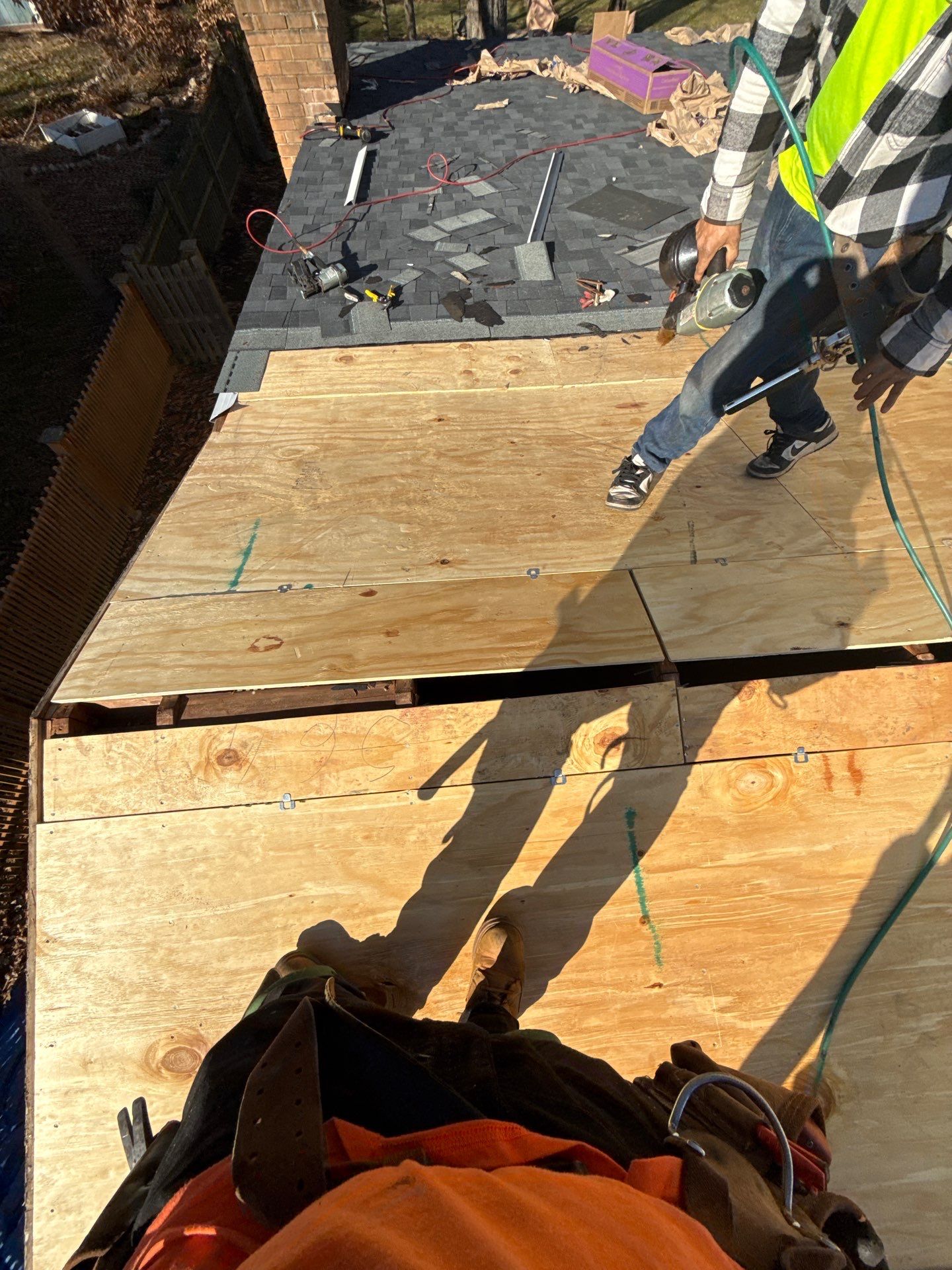 Springfield : Residential Roof Replacement with CertainTeed Landmark Pro in Max Moire Black  by RM Banning, Inc.